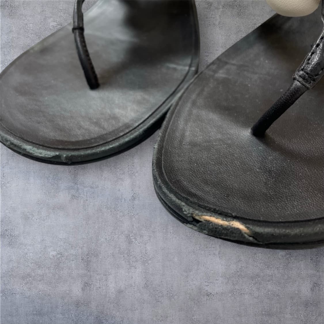 샤넬 Chanel 블랙 까멜리아 플립플랍 샌들 40 (250) 상품이미지5