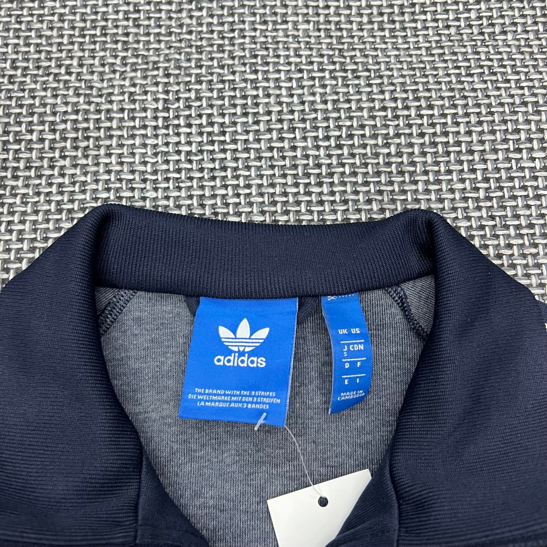 착샷O 아디다스 화이트네이비 져지 상품이미지2