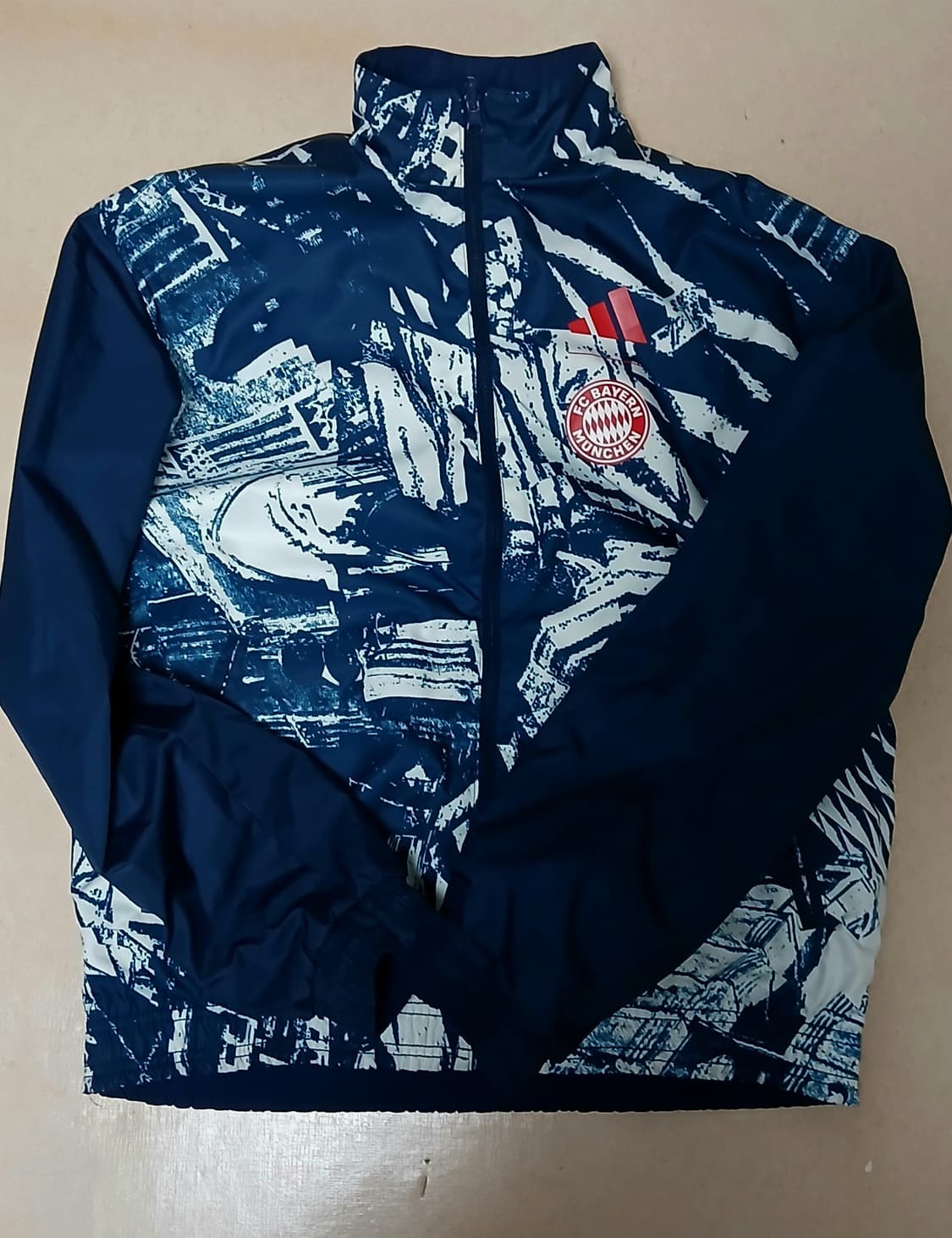 아디다스 바이에른 뮌헨 양면 바람막이 L (저렴) 상품이미지4