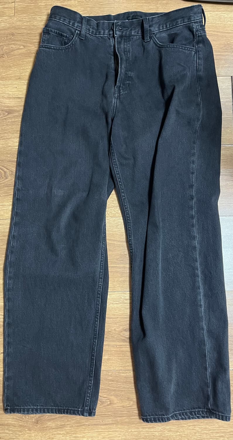 유니클로 와이드 스트레이트 진 dark grey 33 size(84) 상품이미지1