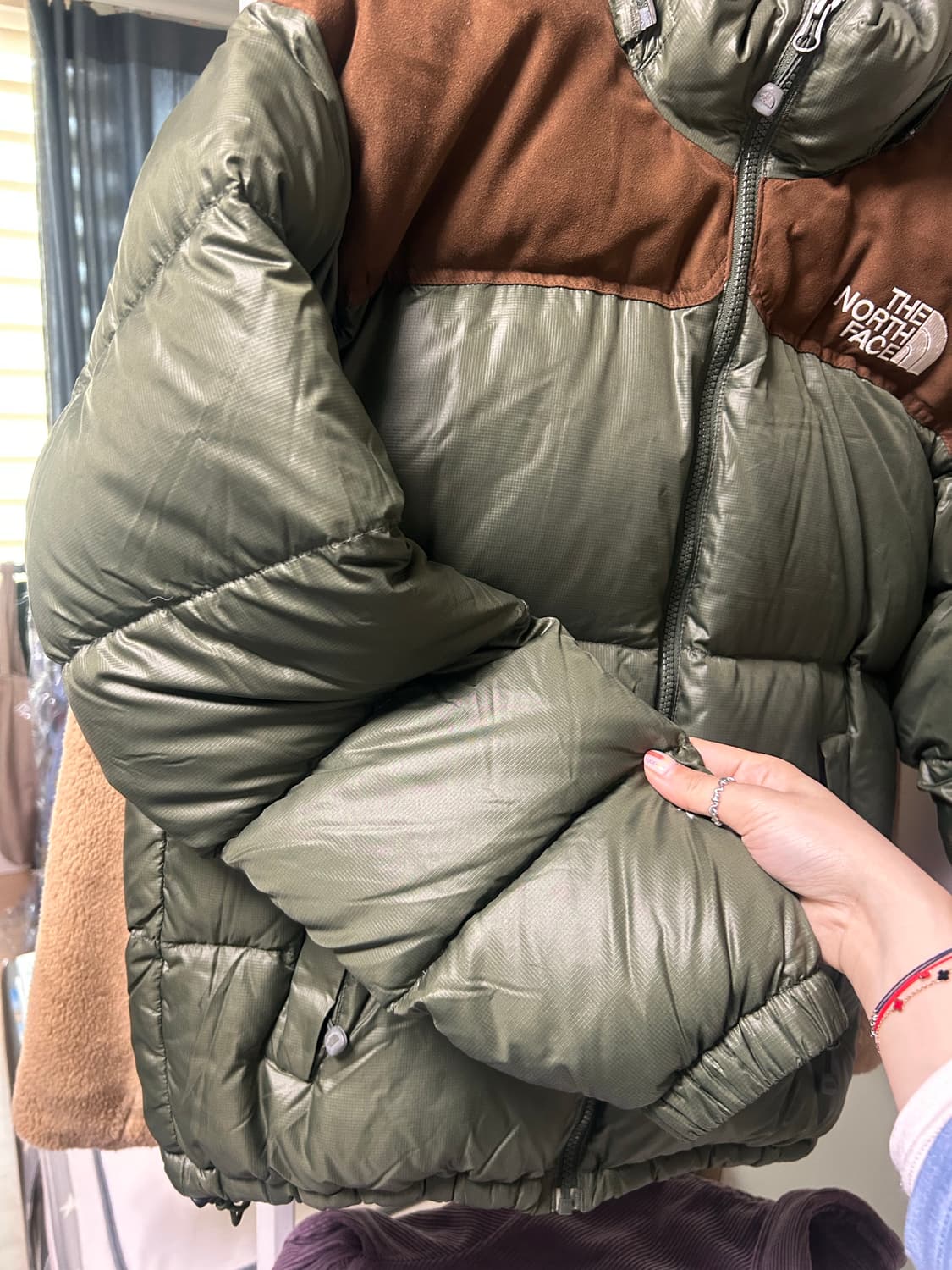 노스페이스 700 눕시 그린브라운 패딩 상품이미지2