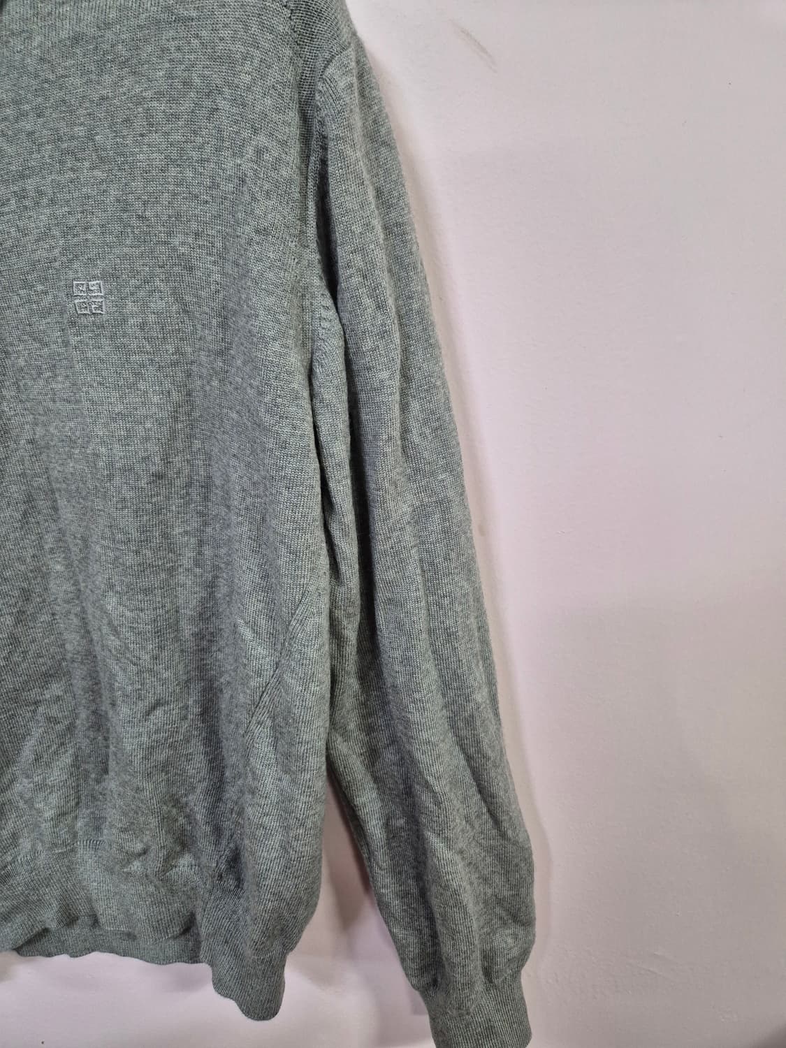 지방시 그레이 니트 폴로 셔츠 상품이미지5