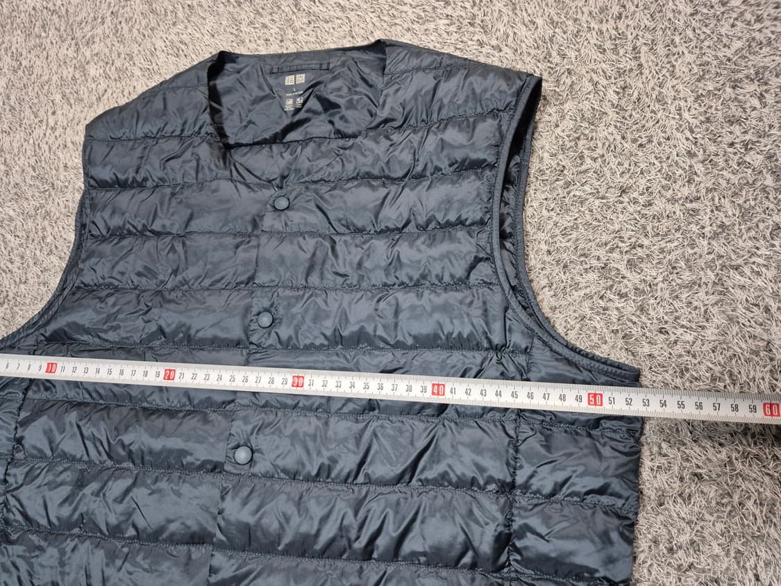 유니클로 남성 경량 다운 패딩 조끼 L 상품이미지9