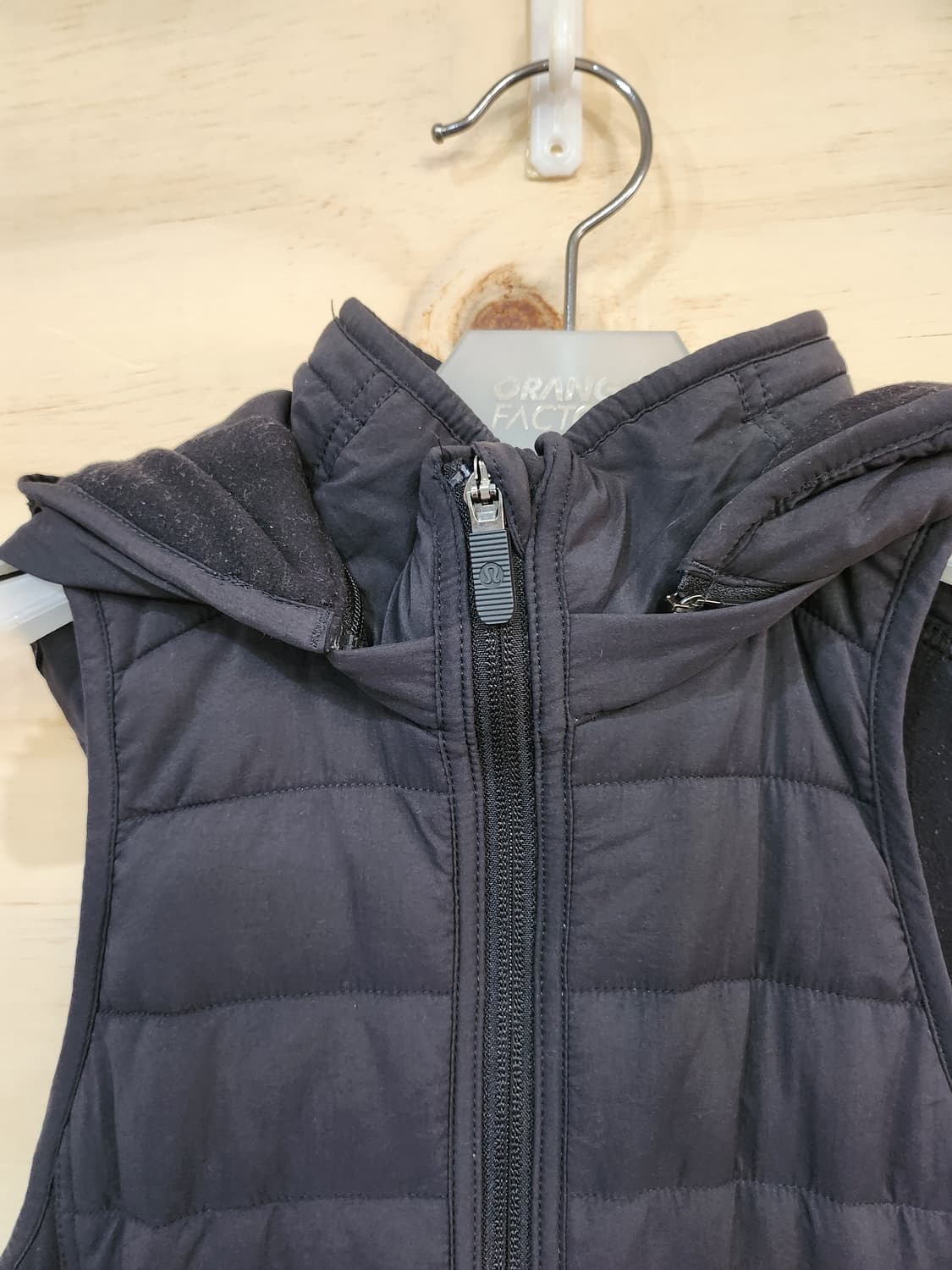 342) 룰루레몬 경량패딩 조끼 상품이미지4