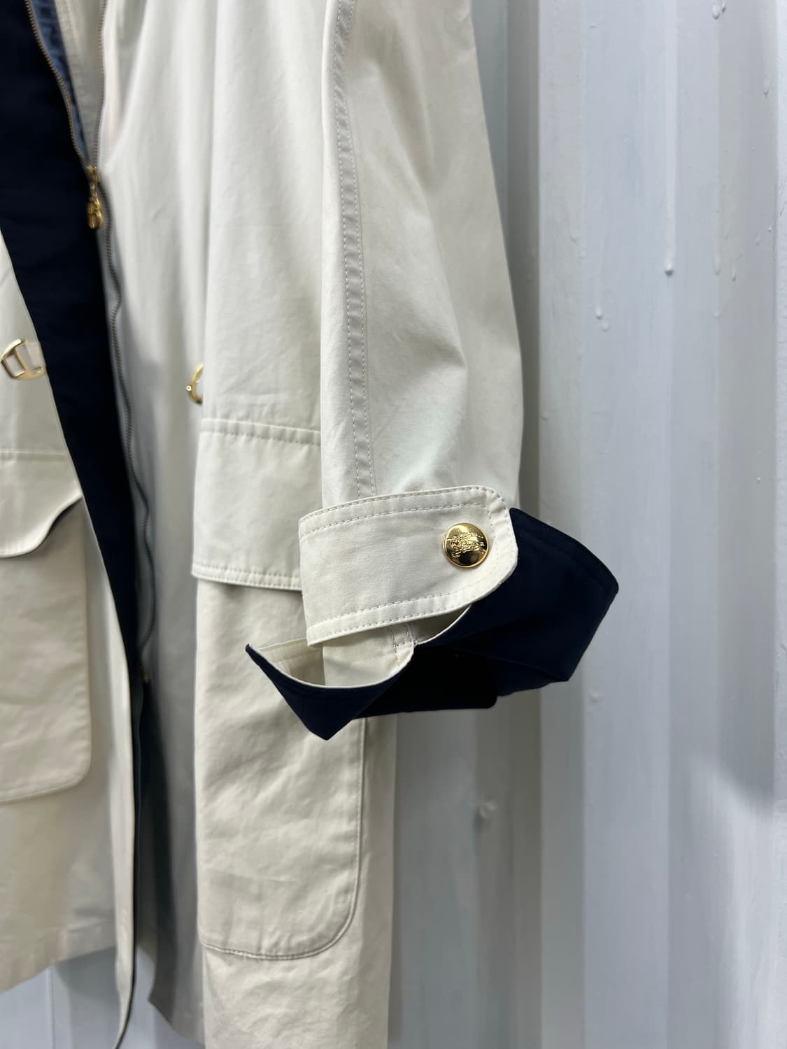 90s Burberry 금장 트렌치코트 상품이미지4