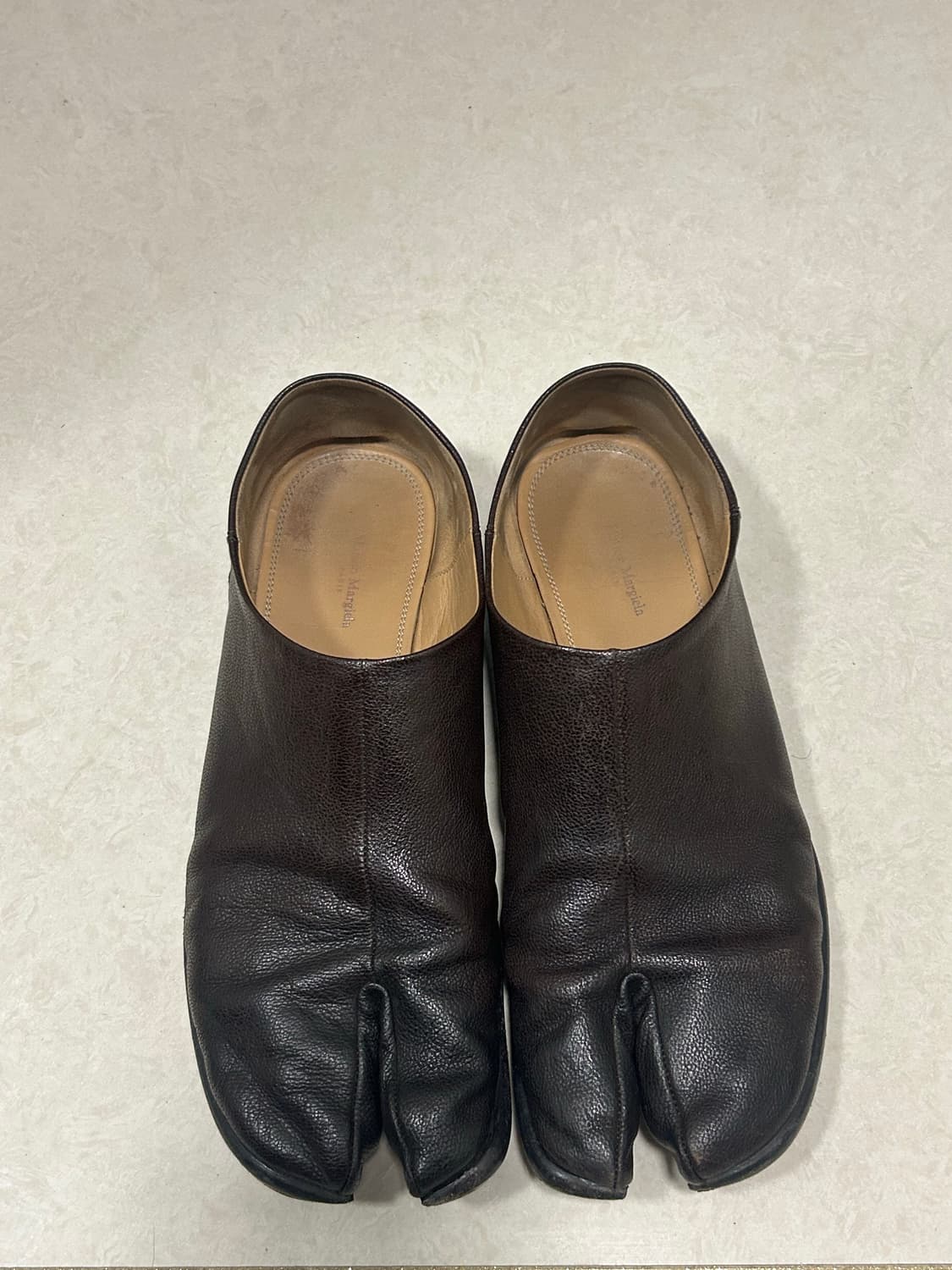 마르지엘라 타비 로퍼 브라운 상품이미지1