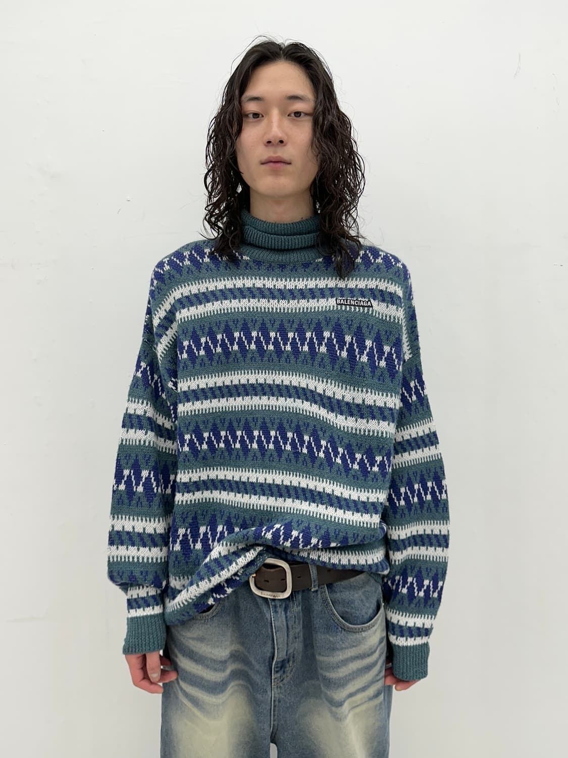 [S] 발렌시아가 19FW 런웨이 터틀넥니트 상품이미지1