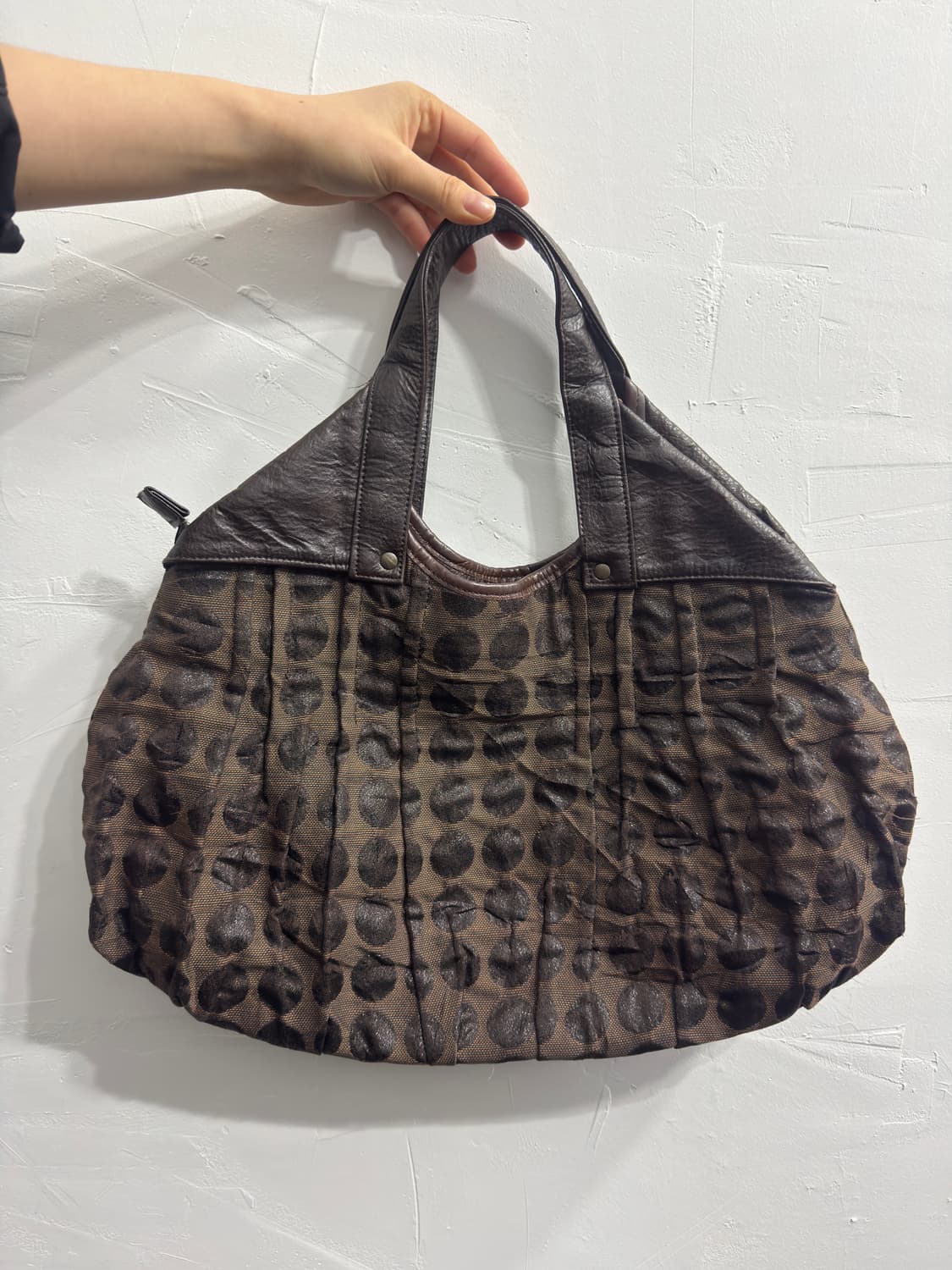 infuse brown dot shoulderbag 상품이미지1