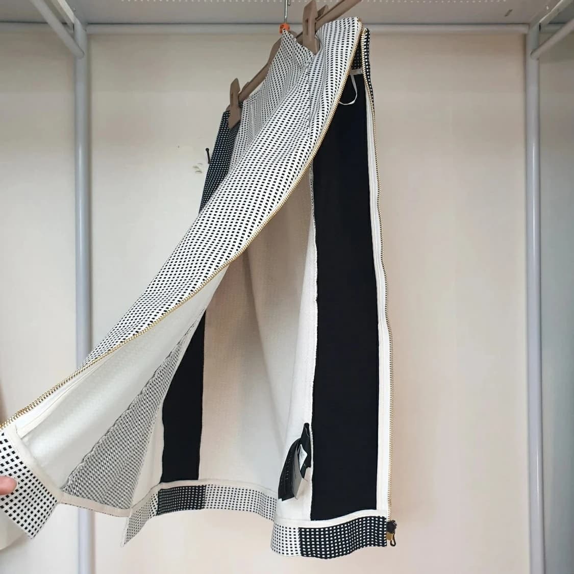 roland mouret 롤랑뮤레 시그니쳐 저지 펜슬 스커트 상품이미지4