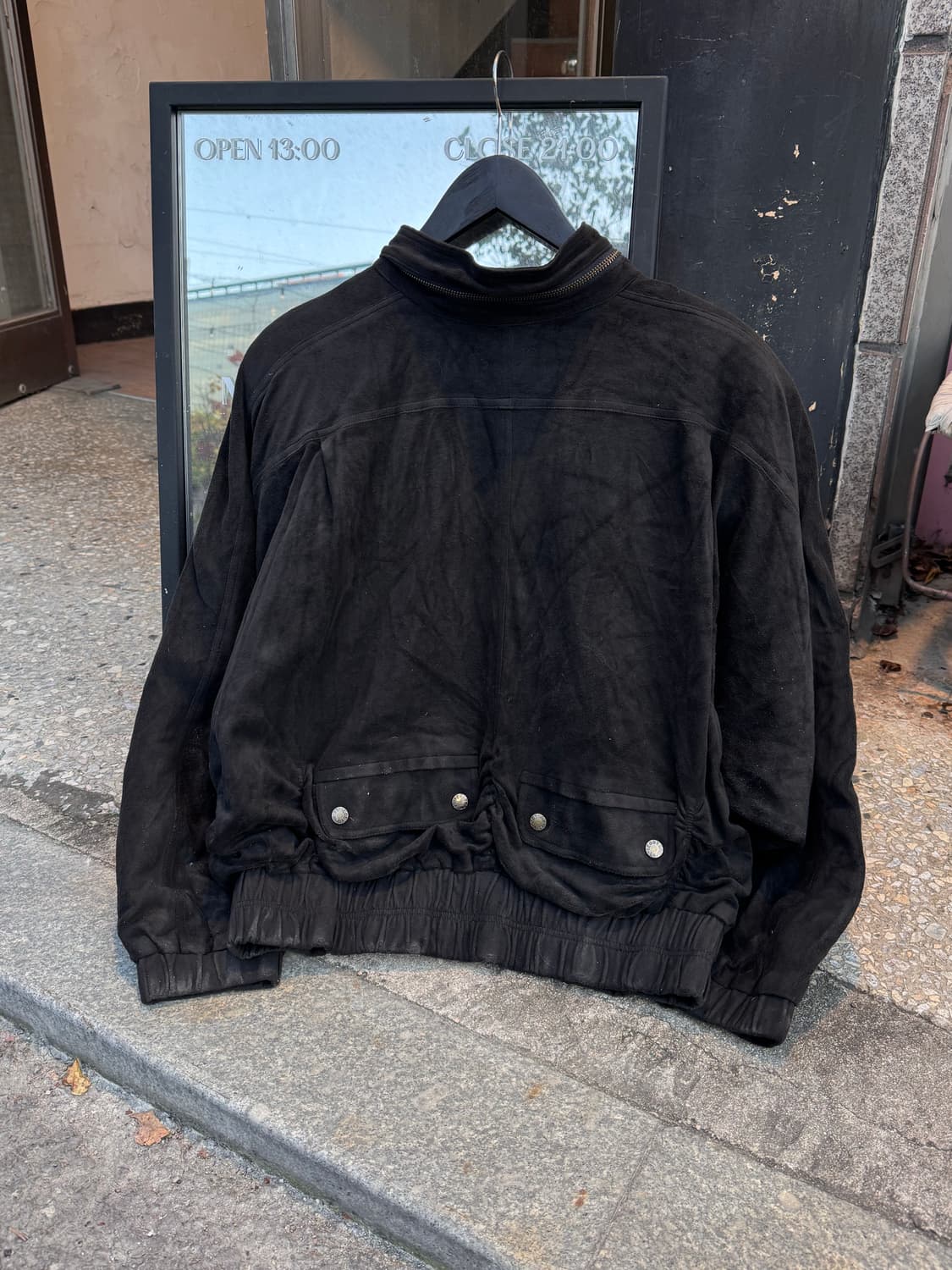 La Mode Goji 디테일 벨벳 봄버자켓 상품이미지2