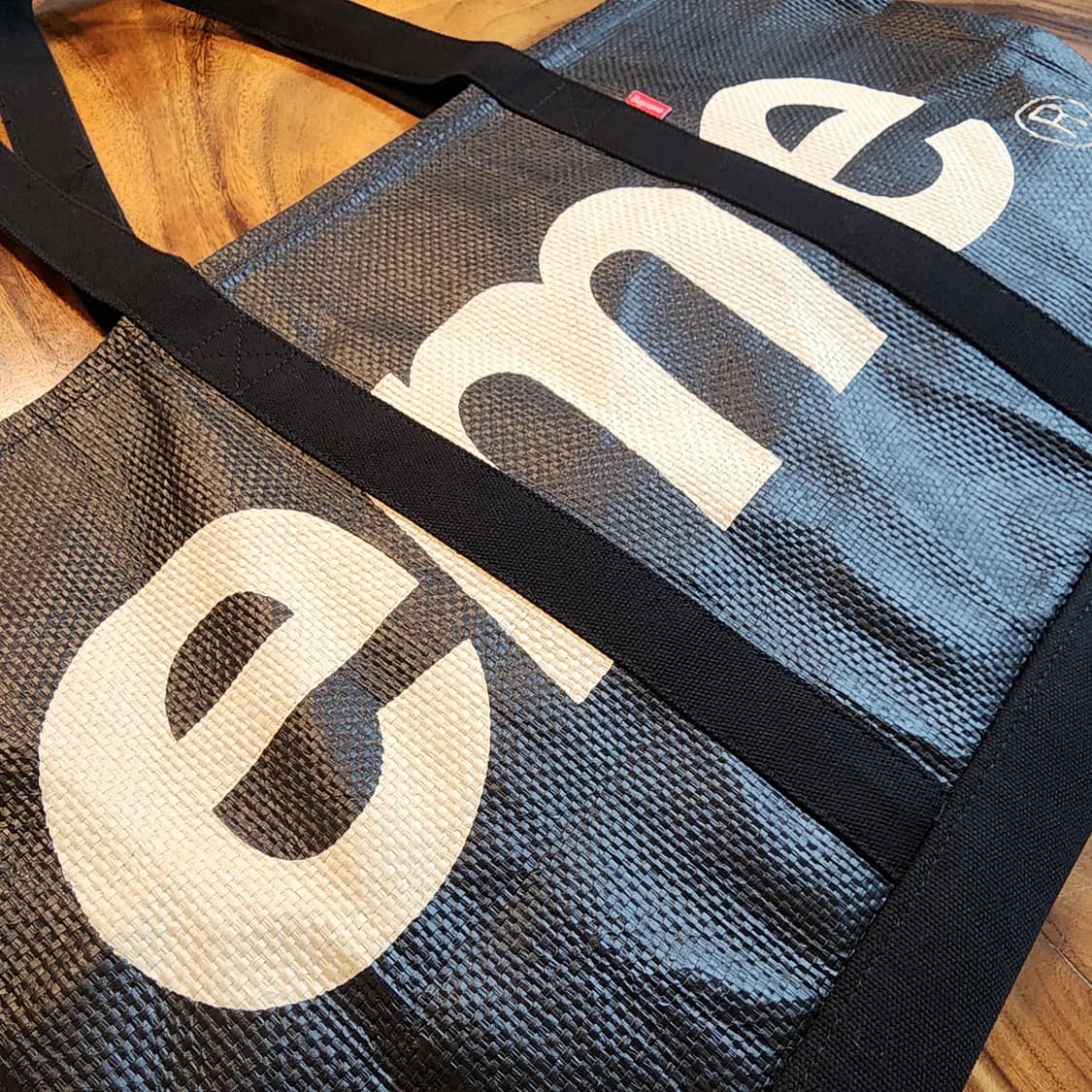 [OS] Supreme 슈프림 라피아 토드백 블랙 20SS 상품이미지4