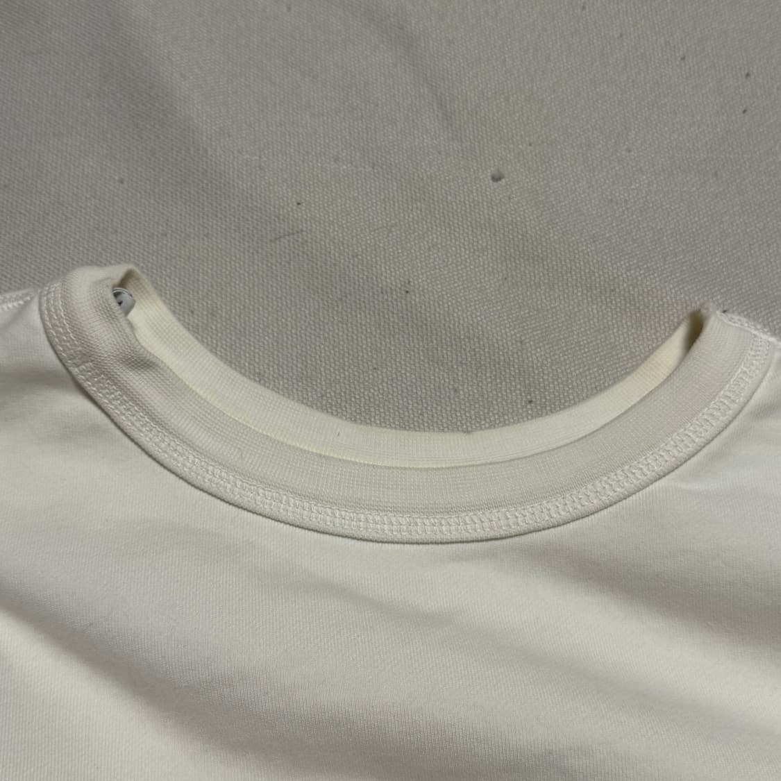 M 스톤아일랜드 양면 로고 화이트 맨투맨 상품이미지9