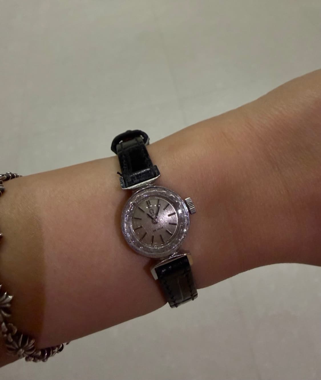 오메가 드빌 다이아몬드 컷 여성용 시계 상품이미지4