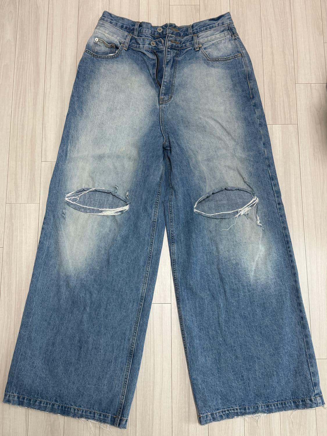 더블 웨이스트 디스트레이드 데님팬츠 상품이미지1