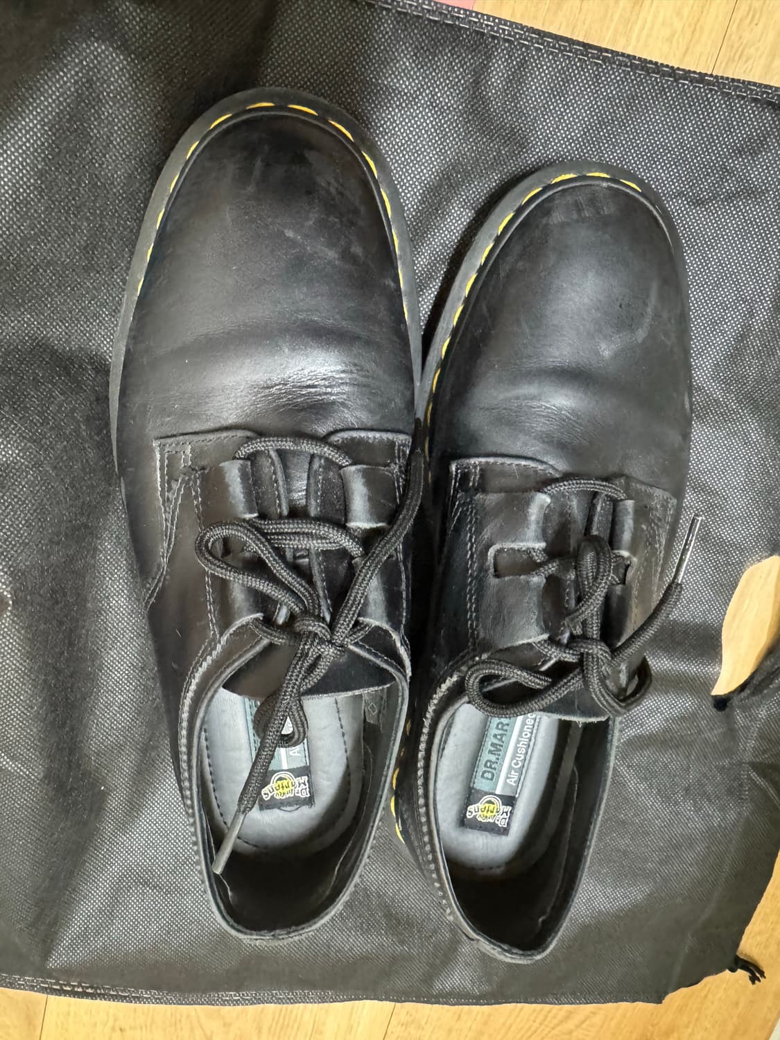 닥터마틴 블랙 더비 상품이미지3