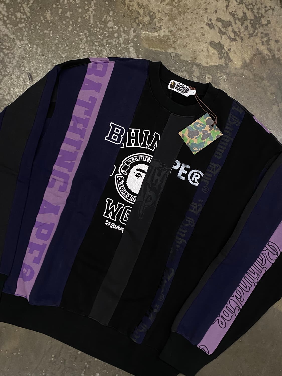 새상품 베이프 업사이클링 맨투맨 XL 상품이미지2