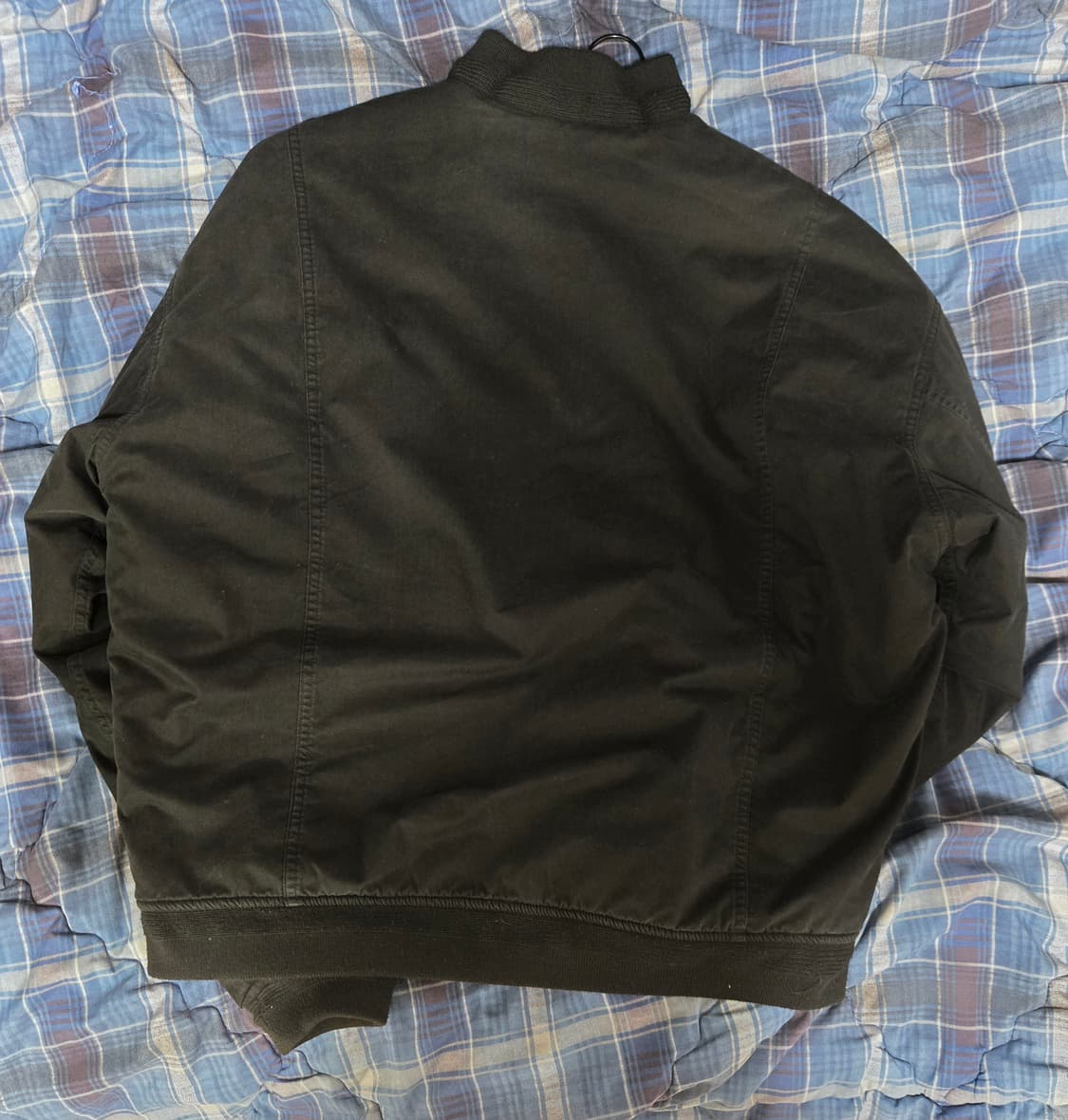 엔벨로프 쿠네토 봄버 블랙 3사이즈 판매합니다. 상품이미지2