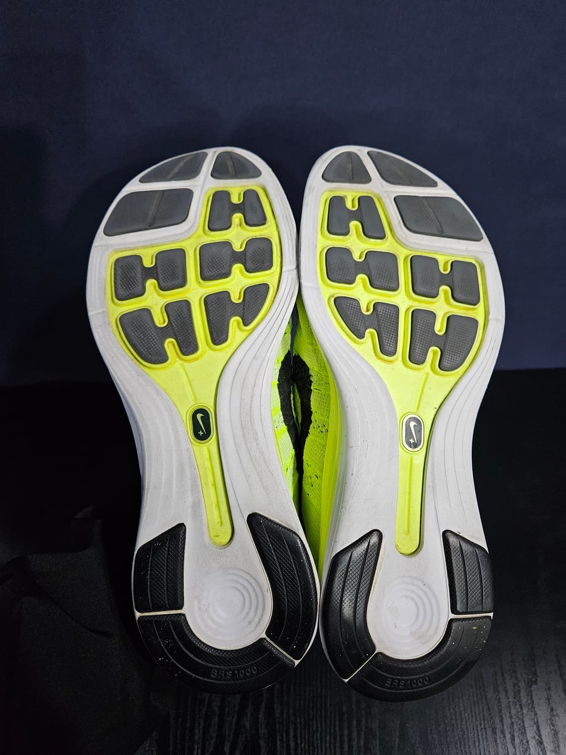 나이키 플라이트 루나 야광 남성 275 스니커즈 런닝화  상품이미지9