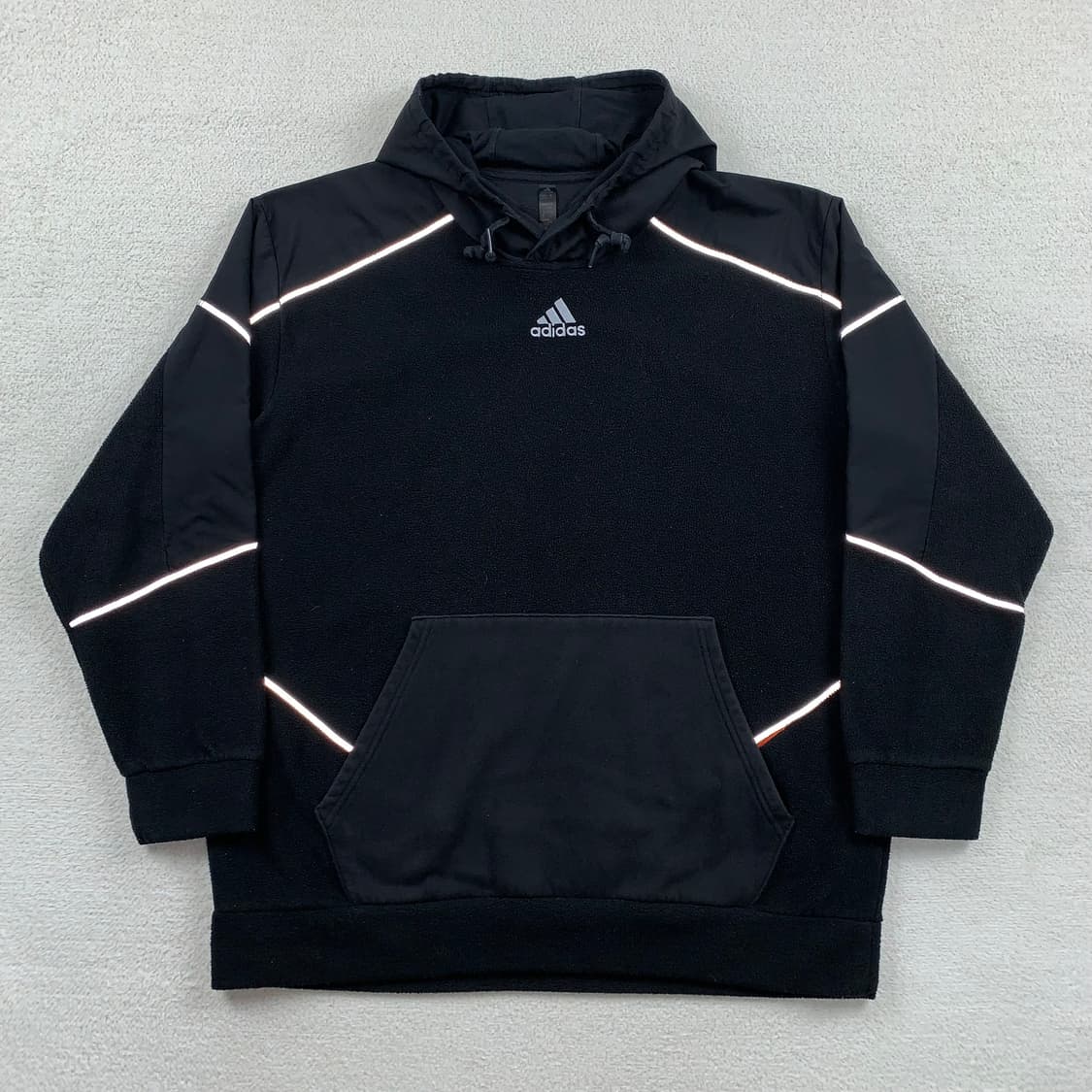 아디다스 퍼포먼스 로고 리플렉티브 라인 플리스 후디 상품이미지2