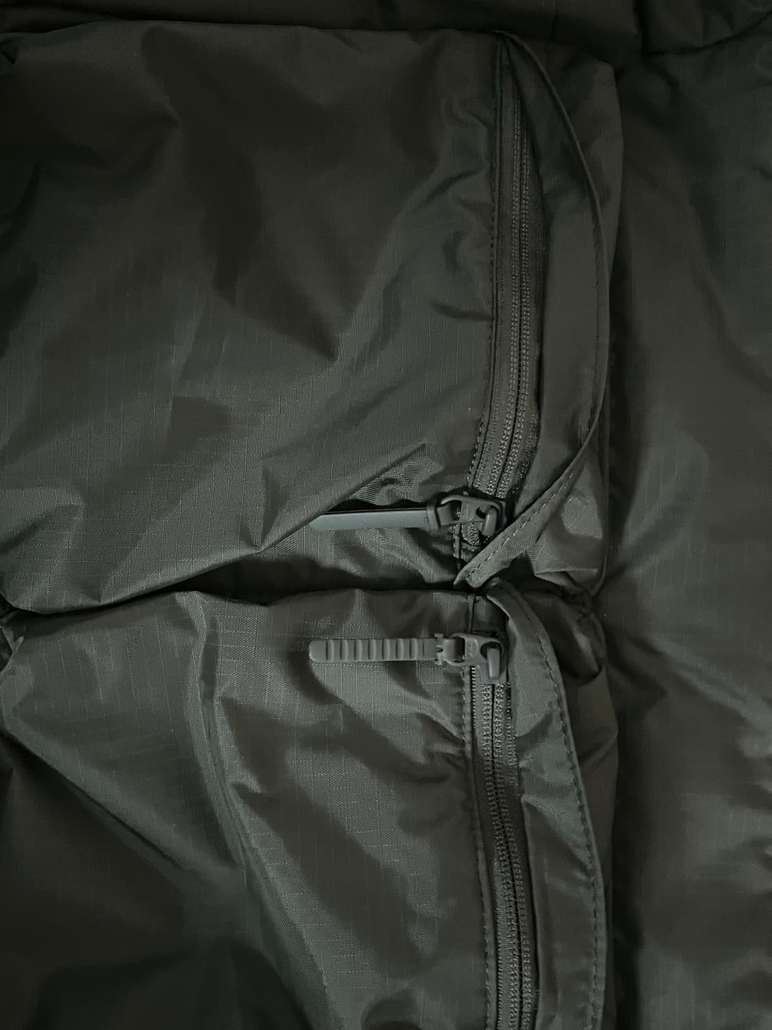 유니클로 멀티포켓 숄더백 상품이미지4