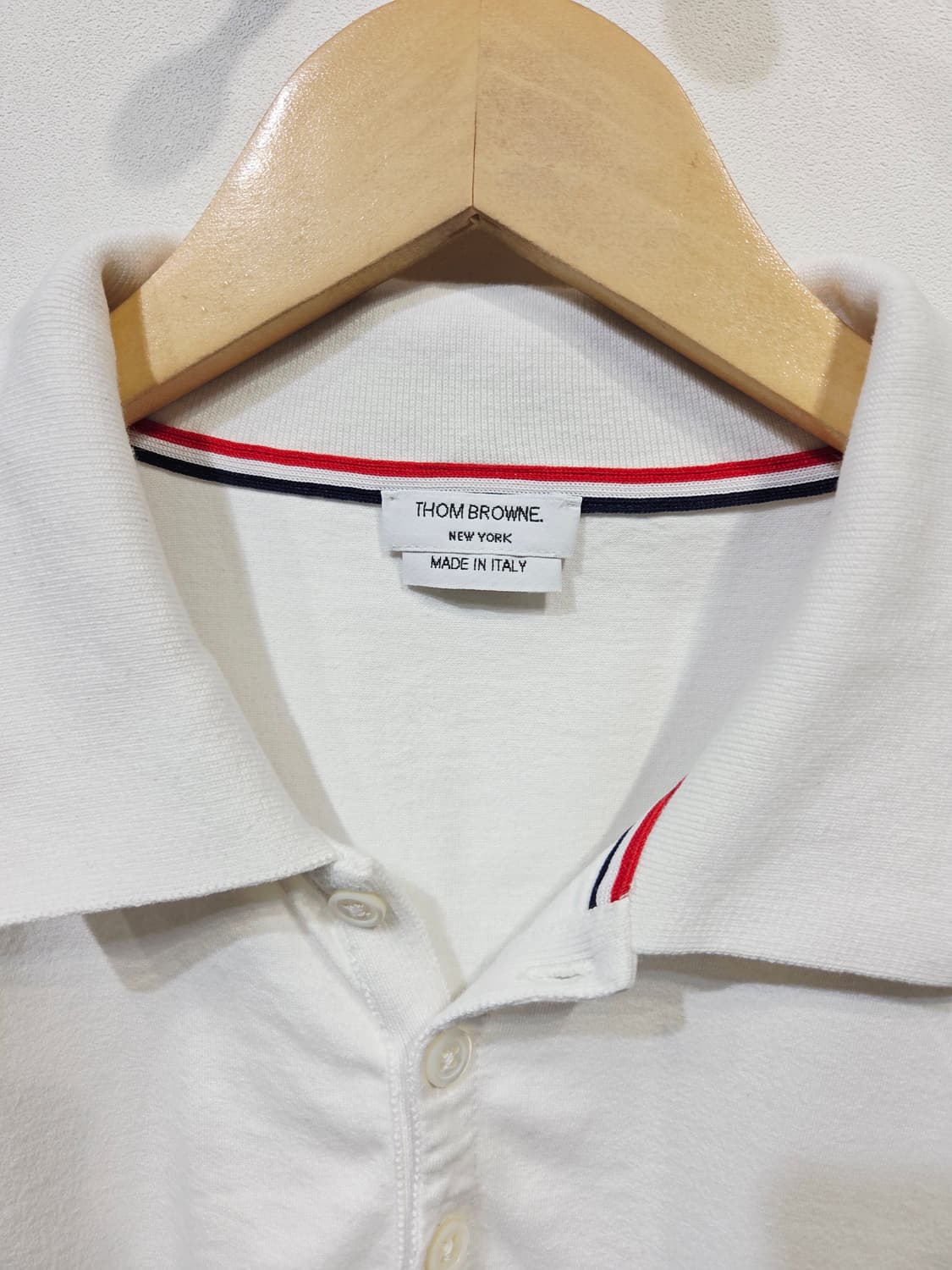 톰브라운 삼선탭 화이트 반팔 폴로티_호칭4 상품이미지3