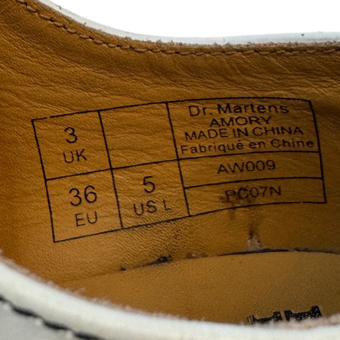 닥터마틴 3홀 하이 화이트 230 상품이미지5