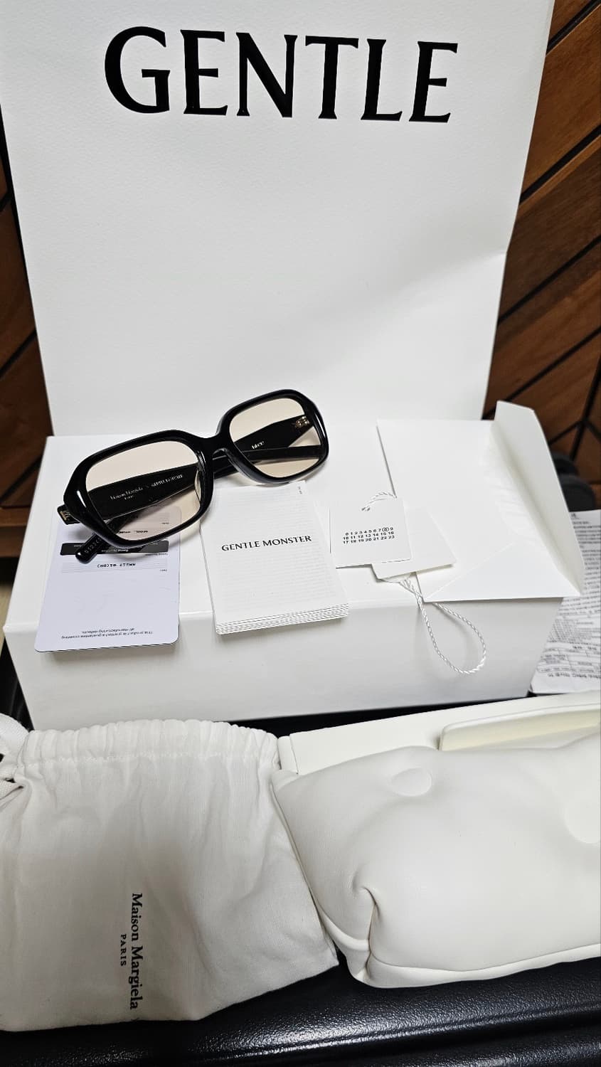 젠틀 몬스터 x 메종 마르지엘라 MM212 블랙 브라운 상품이미지1