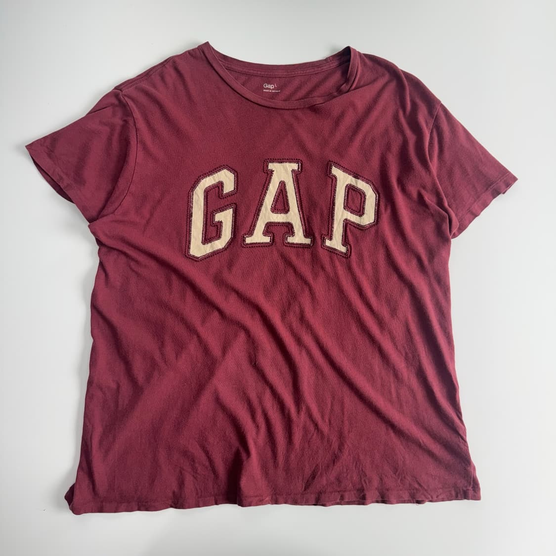 Gap 갭 베이지 로고 버건디 반팔  상품이미지3