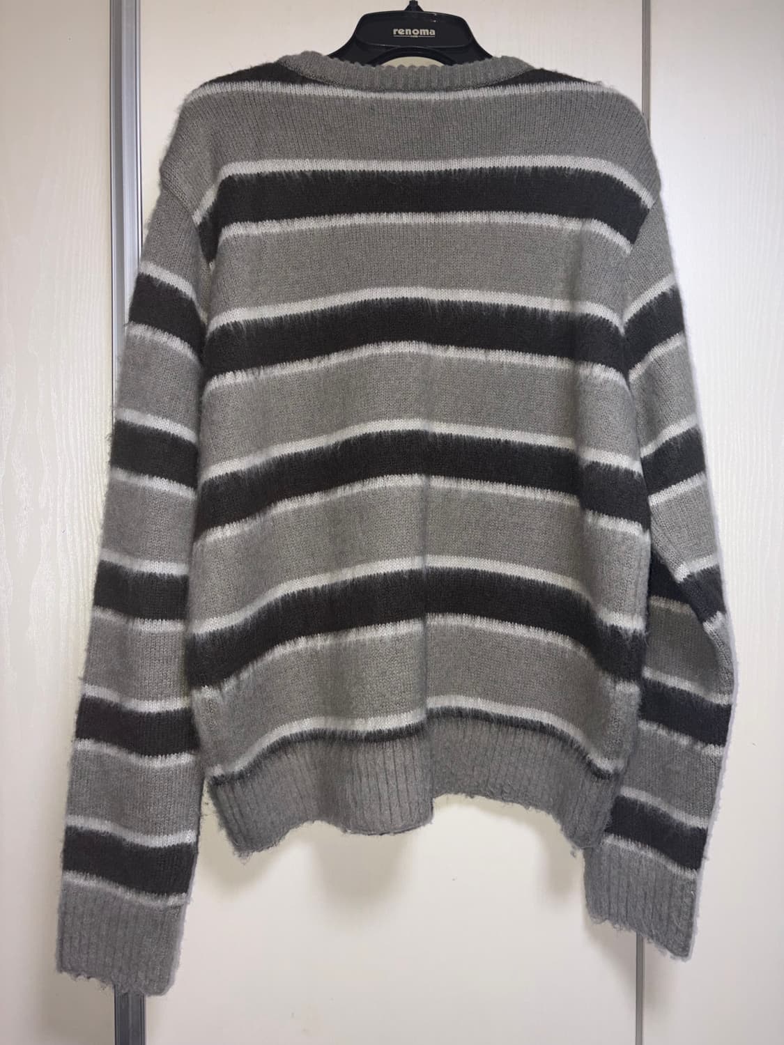 더콜디스트모먼트 니트 상품이미지5