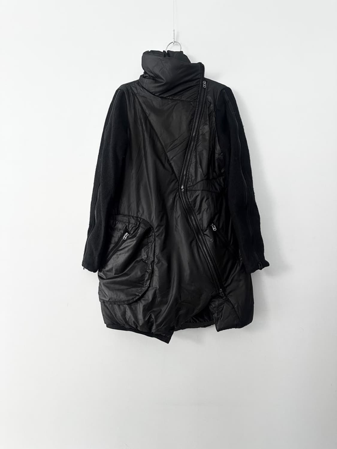 Gothic fair dual padded jacket / black 상품이미지1