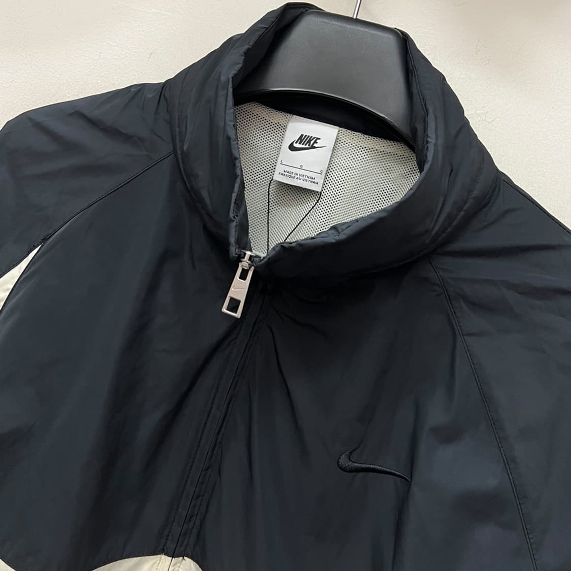 나이키 스우시 코코넛밀크 우븐 바람막이 자켓 L 상품이미지3