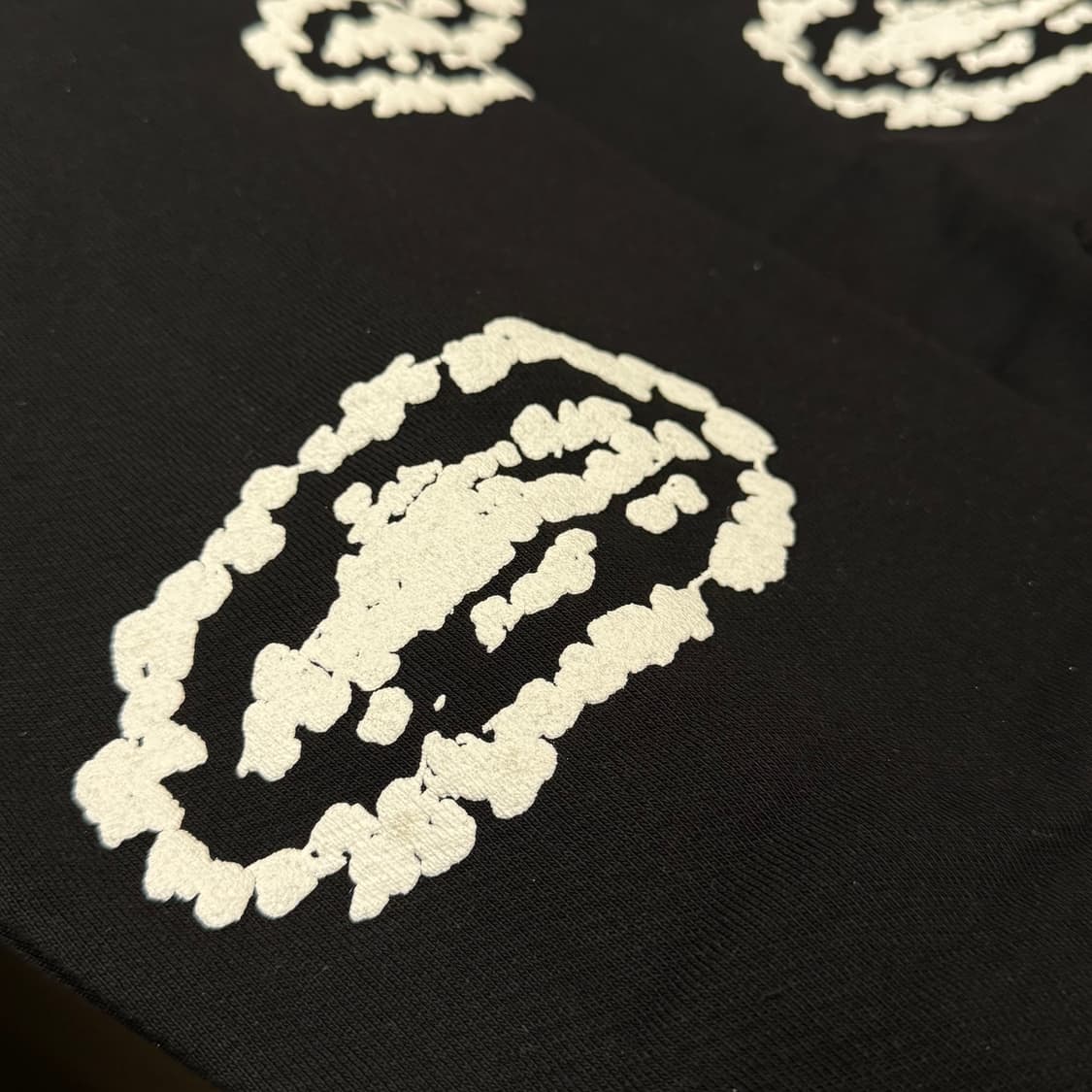 데님 티어스 x 코르테이즈 아일랜드 후드집업 블랙 상품이미지2