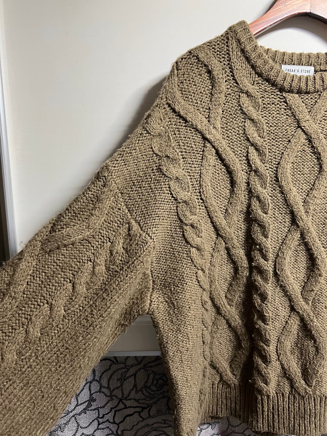 프릭스스토어 케이블 니트 브라운 상품이미지4