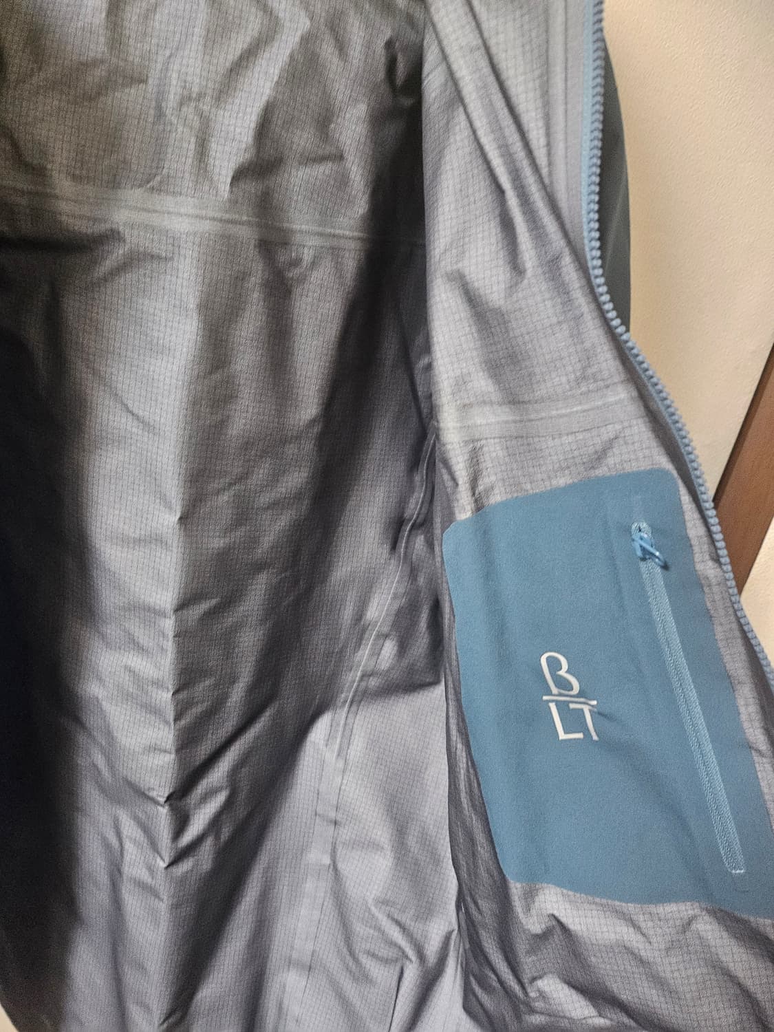 아크테릭스 고어텍스  베타lt L 상품이미지3