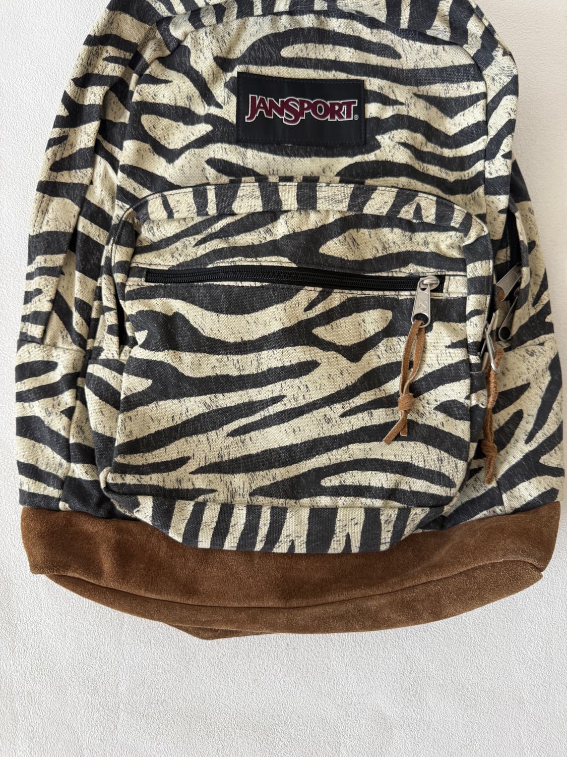 잔스포츠(JANSPORT) 지프라 백팩(하단 스웨이드) 상품이미지3