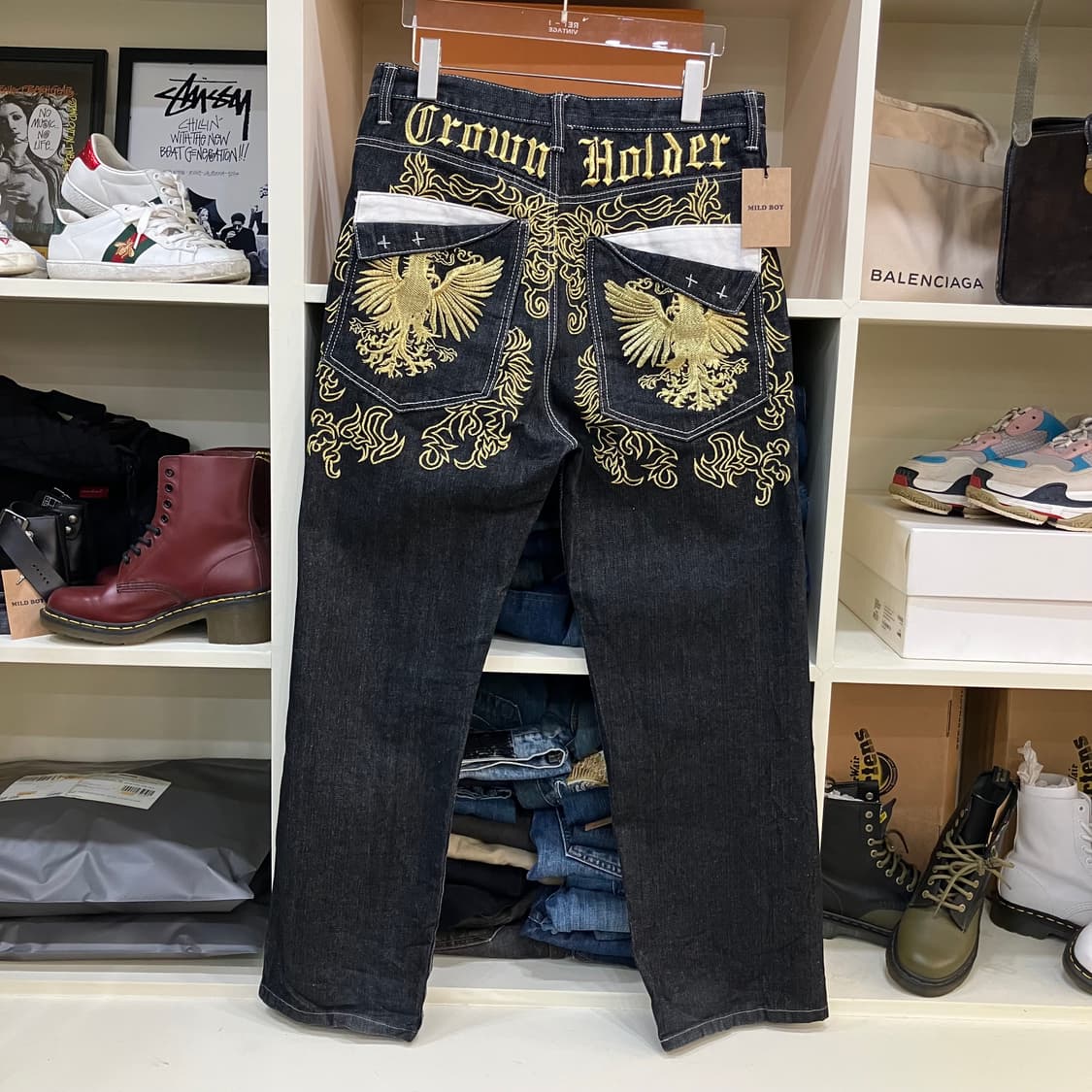 크라운 홀더 금장 자수 블랙 데님 팬츠 32 상품이미지3