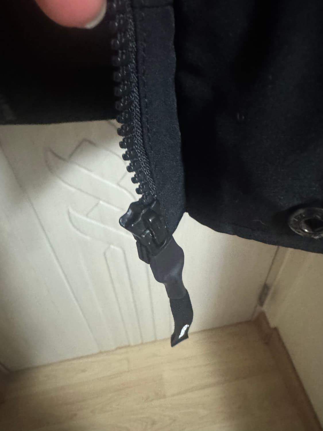 아이더 스투키 패딩 L (상태 최상) 상품이미지5