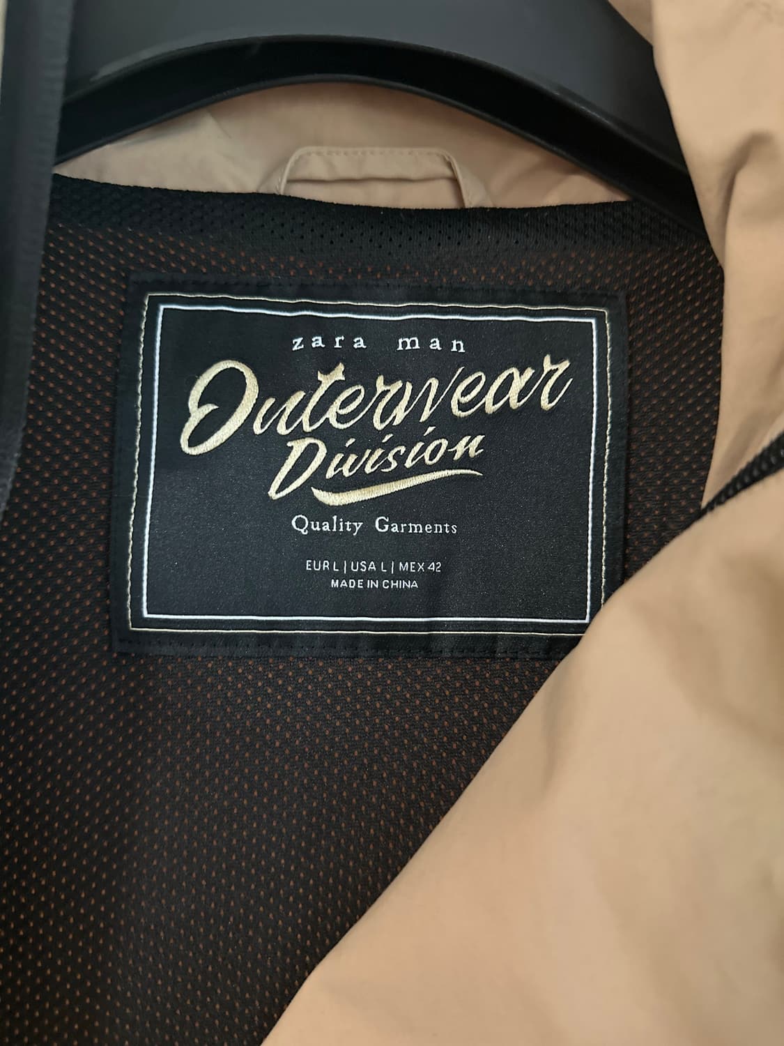 자라 하이넥 바람막이 L 상품이미지3