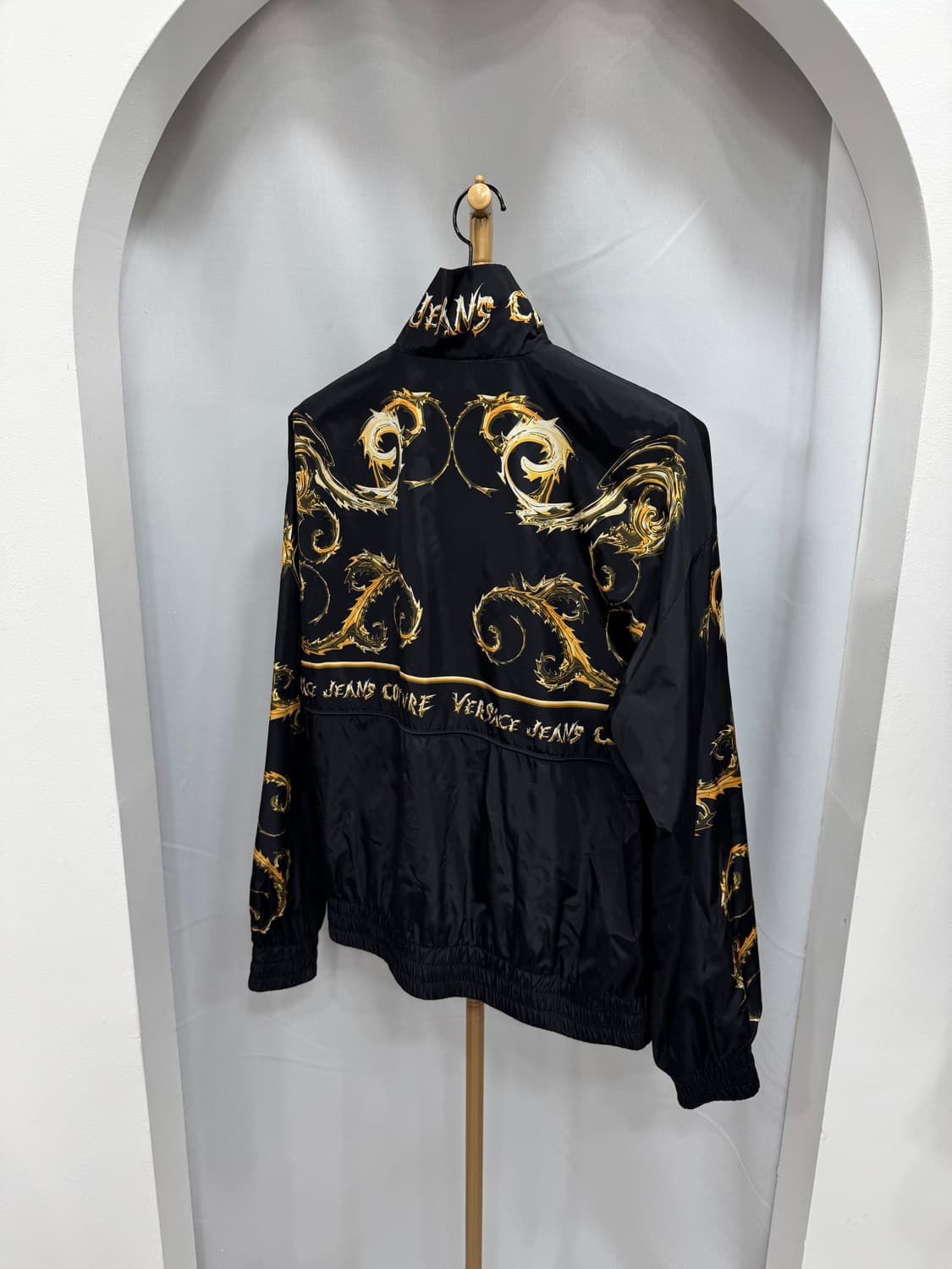 베르사체 바람막이 자켓  상품이미지2