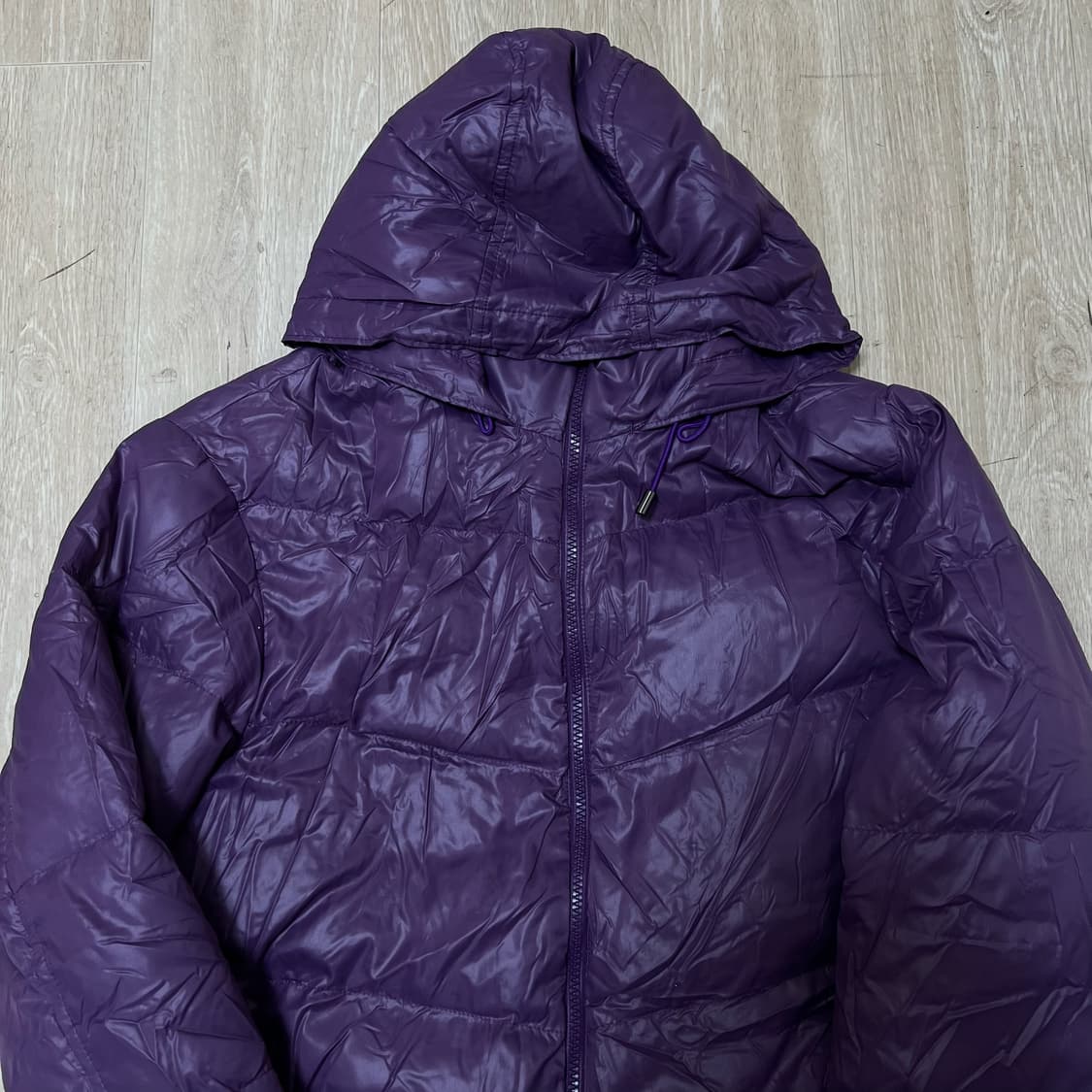 띠어리 라이트 구스다운 후드 경량패딩 L/100  상품이미지2