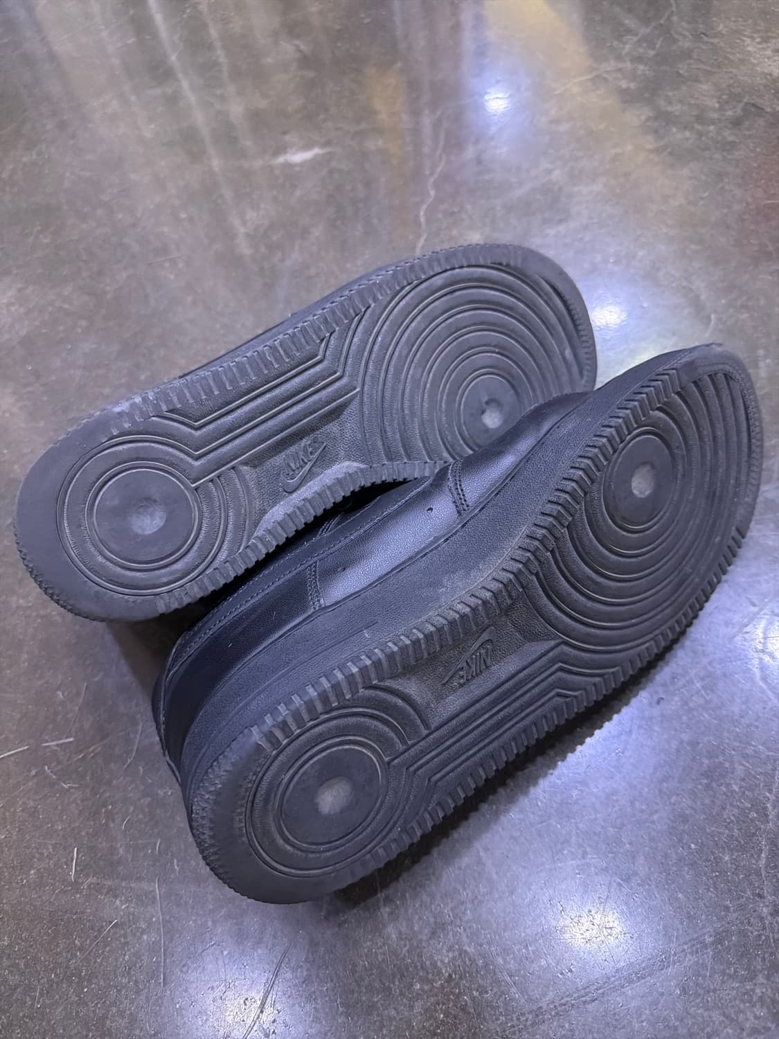 나이키 에어포스 1 07 트리플블랙 로우 270 상품이미지7