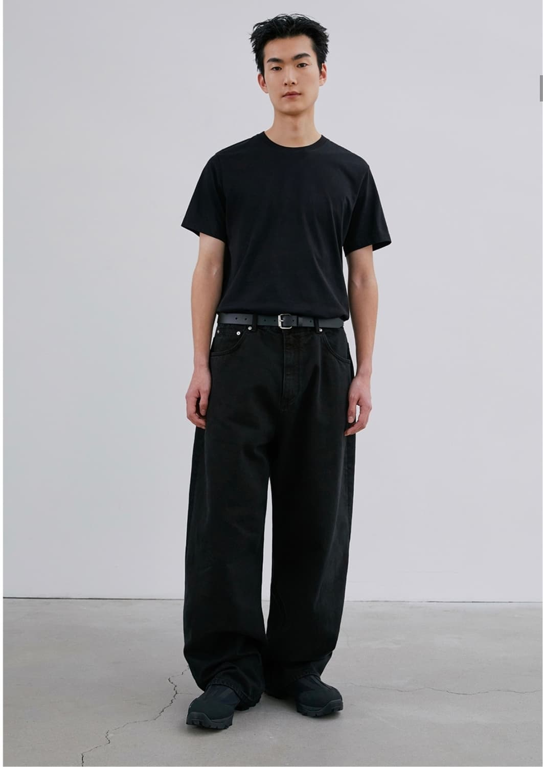 1705 FADED BLACK JEANS 상품이미지2