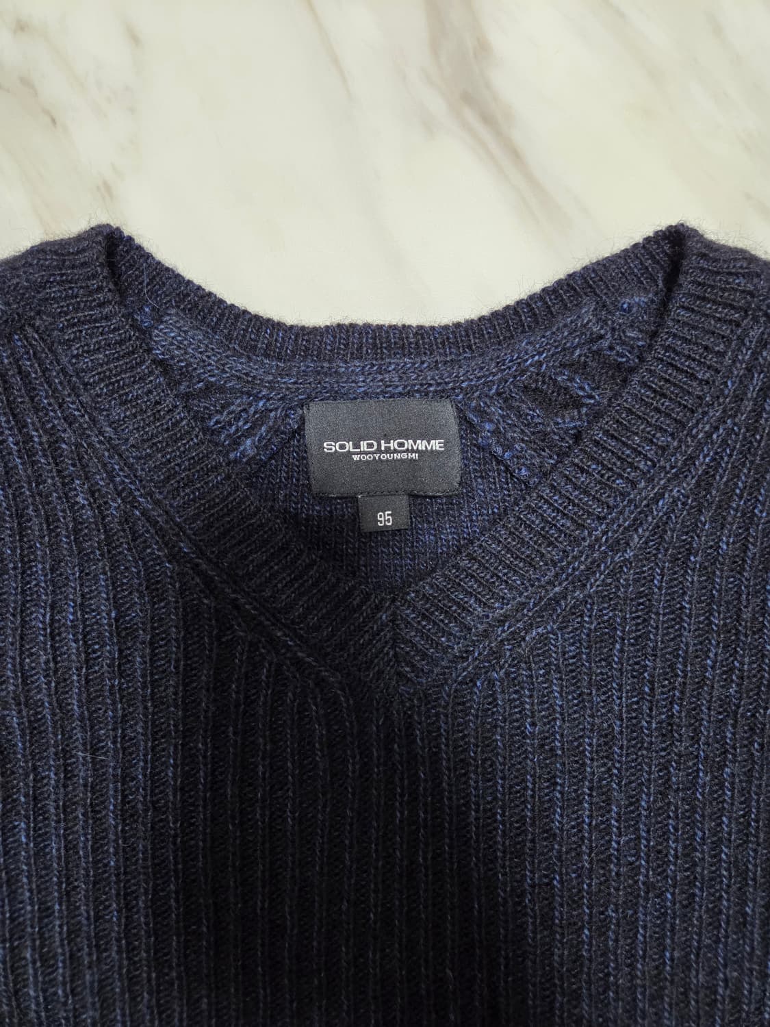 솔리드옴므 네이비 브이넥 니트 상품이미지4