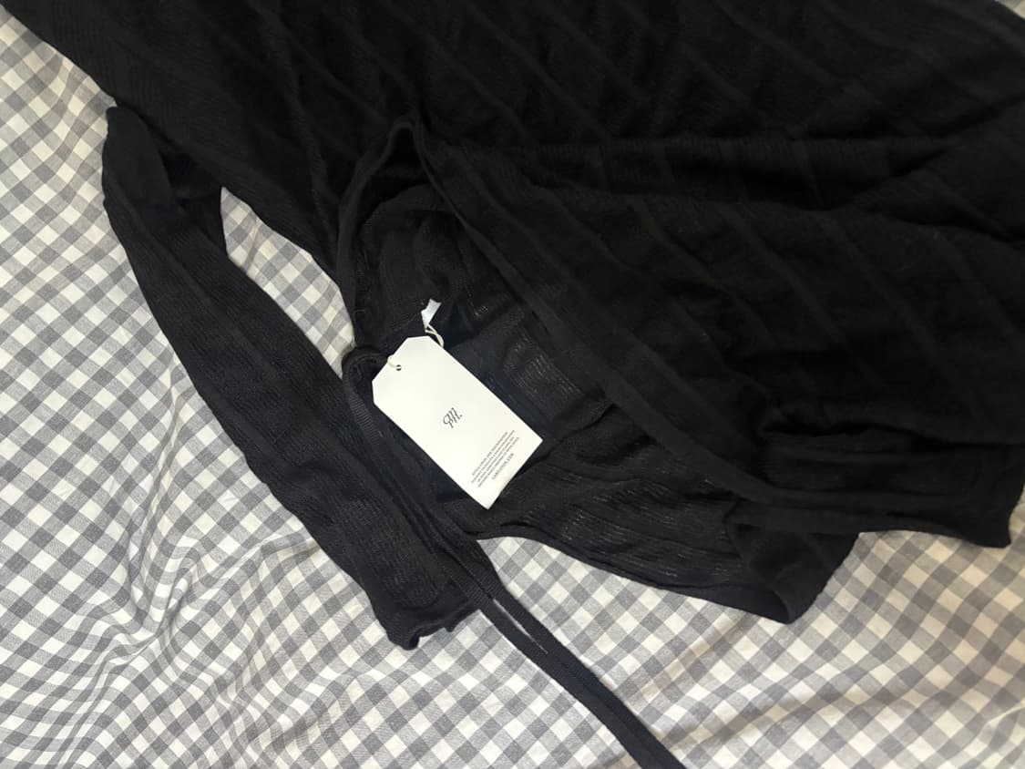 케임어폰 하프 터틀넥 롱 니트 블랙(새제품) 상품이미지7