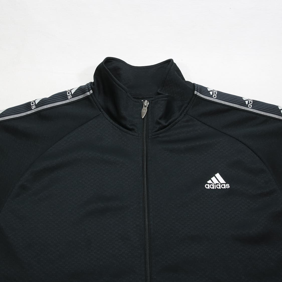 (착용컷) 아디다스 올드스쿨 트랙 자켓 (남성용 103) 상품이미지4