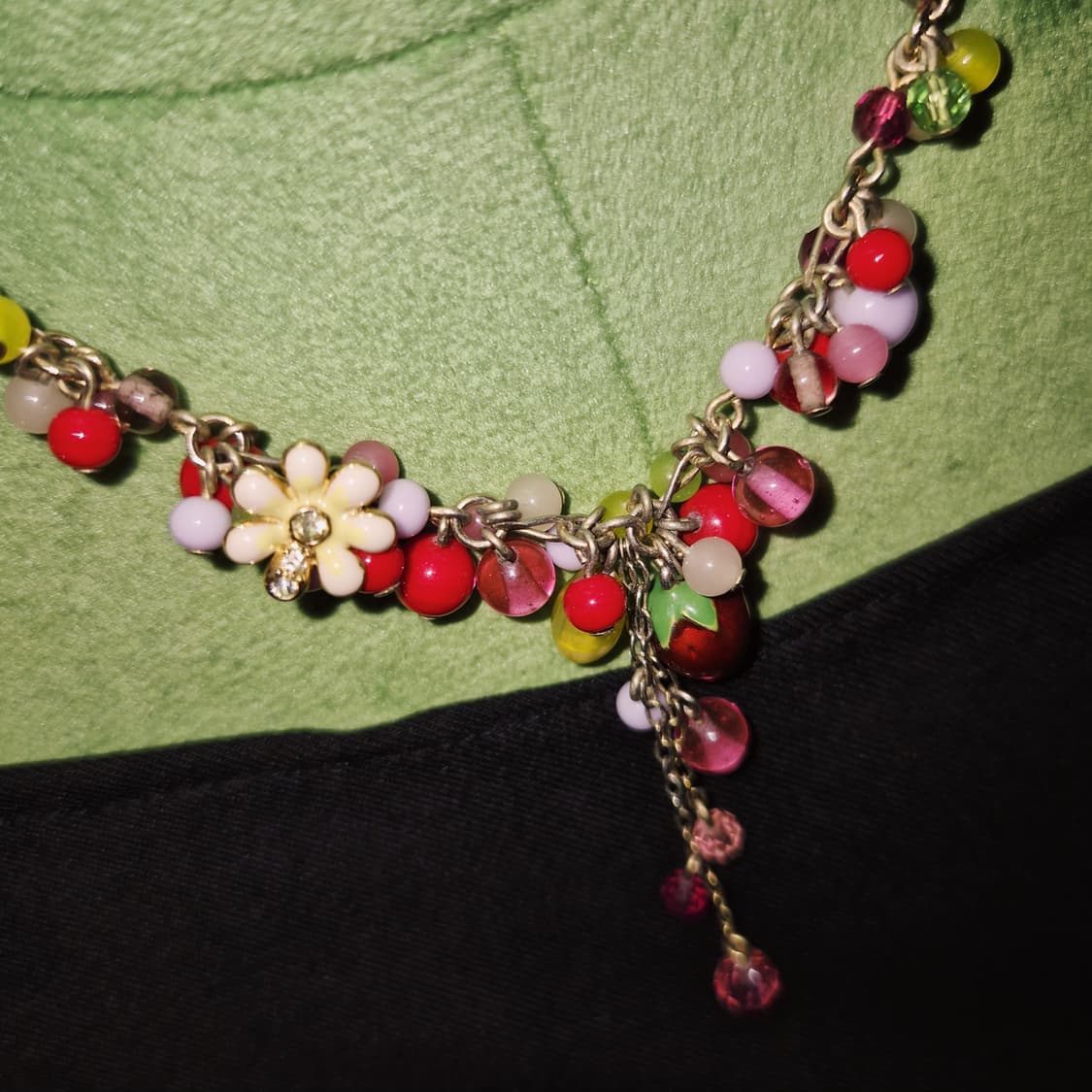 안나수이 비즈 레이어드 딸기 꽃잎 목걸이 상품이미지6