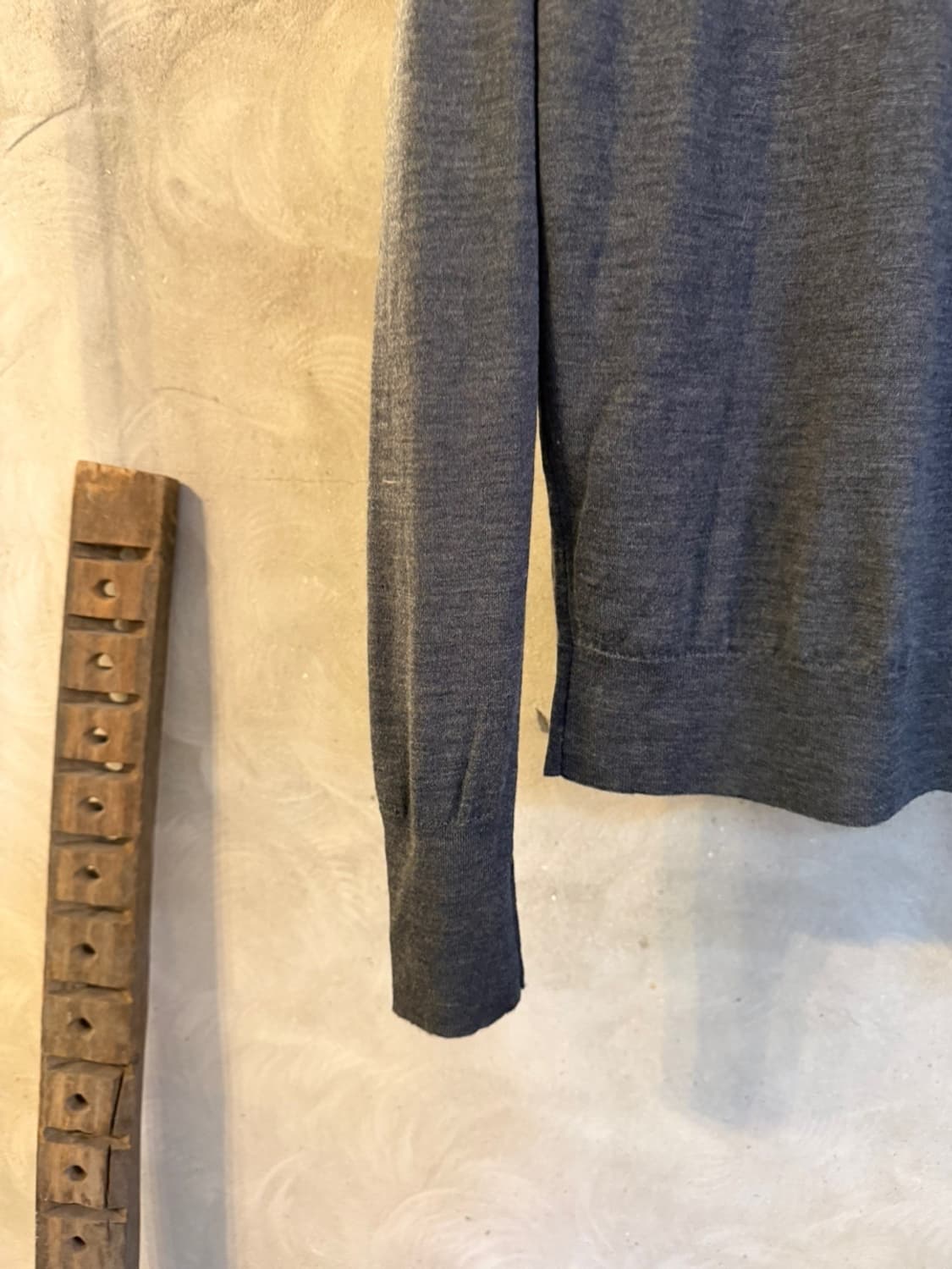 존스메들리 브이넥 니트 100 상품이미지6