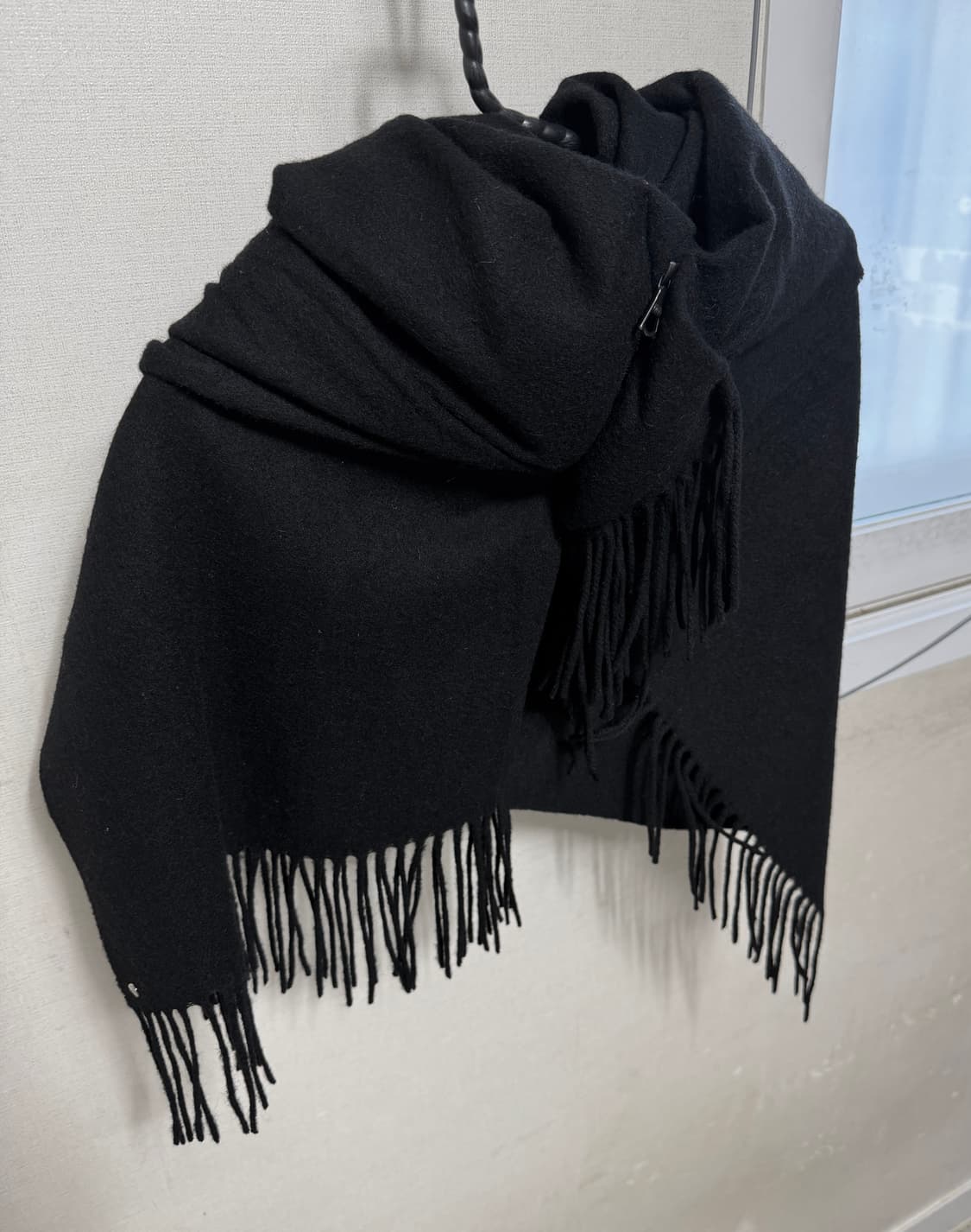 [os] 블레스 드랩스 스카프 블랙 상품이미지3