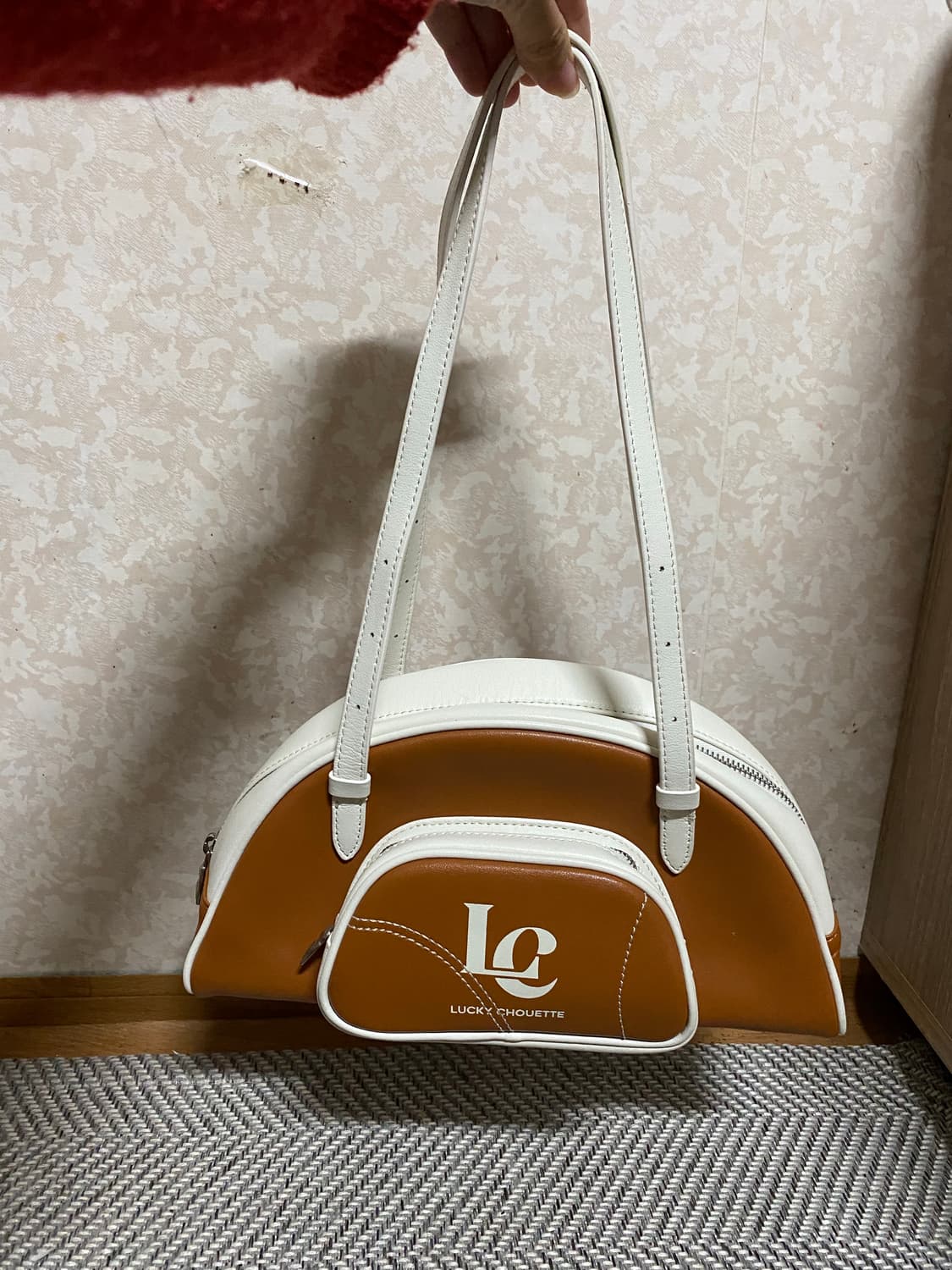 럭키슈에뜨 숄더백 상품이미지1