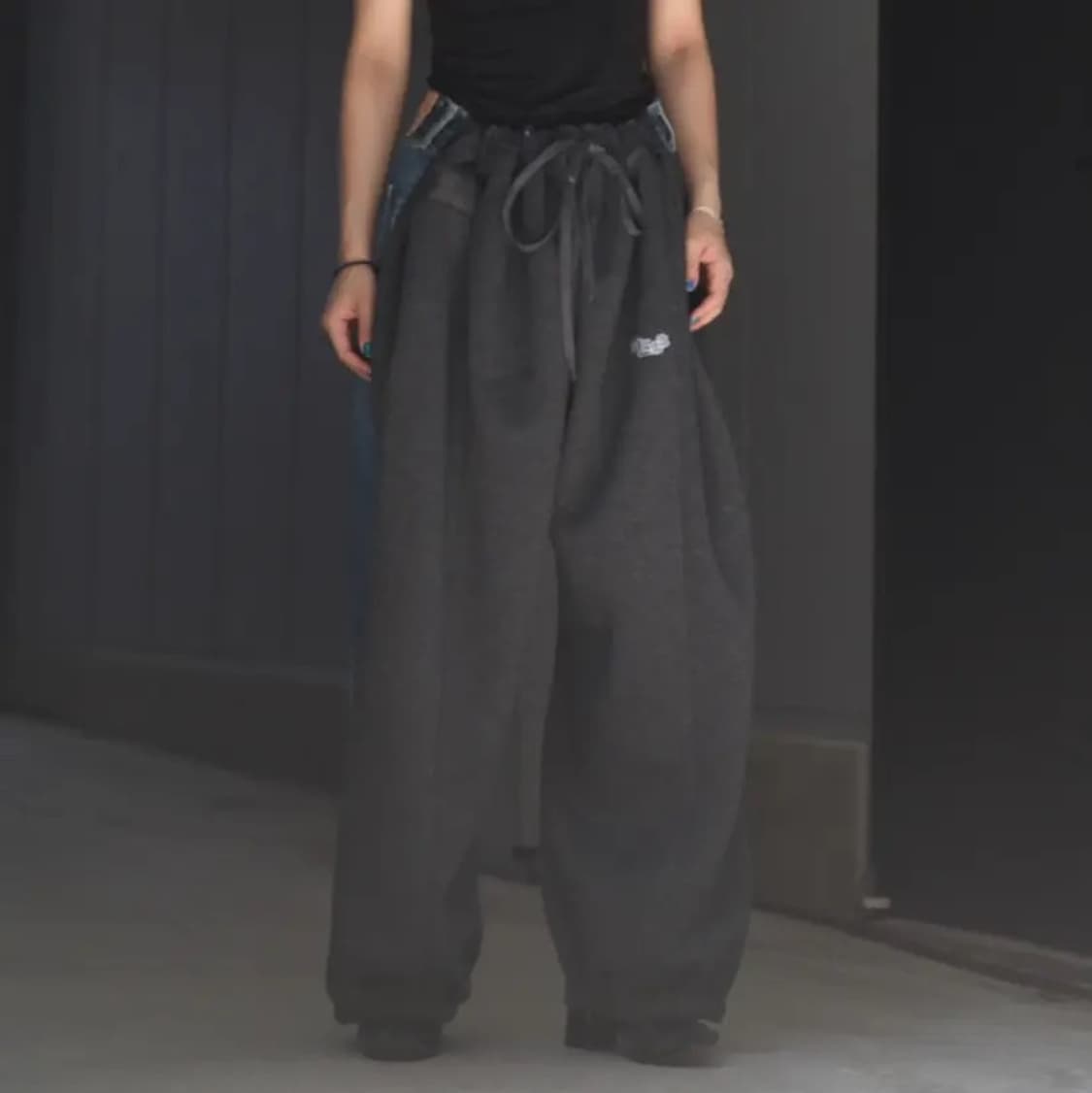 [L] 블레스 오버조깅진 회청 상품이미지1